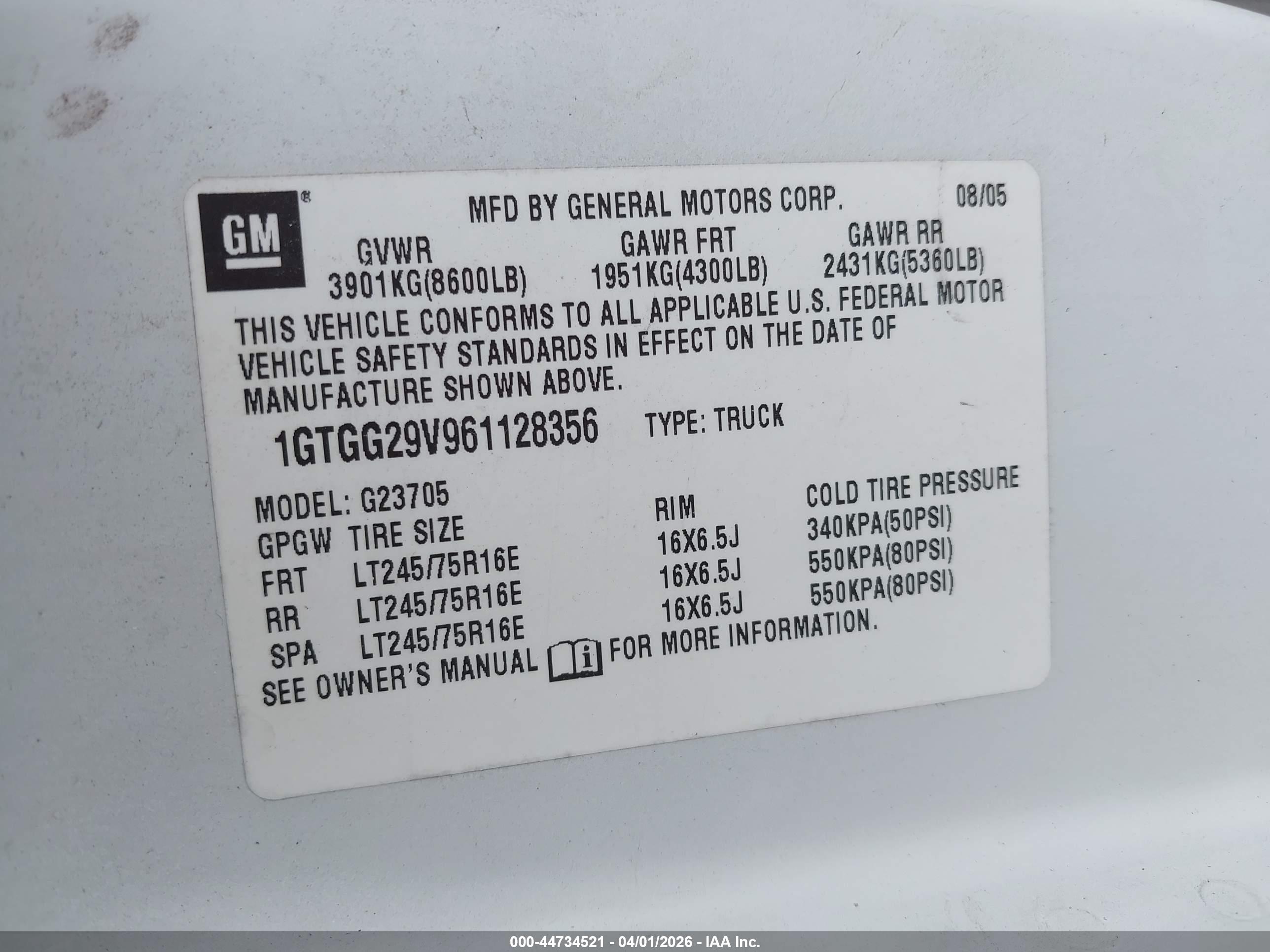 GMC SAVANA image 9