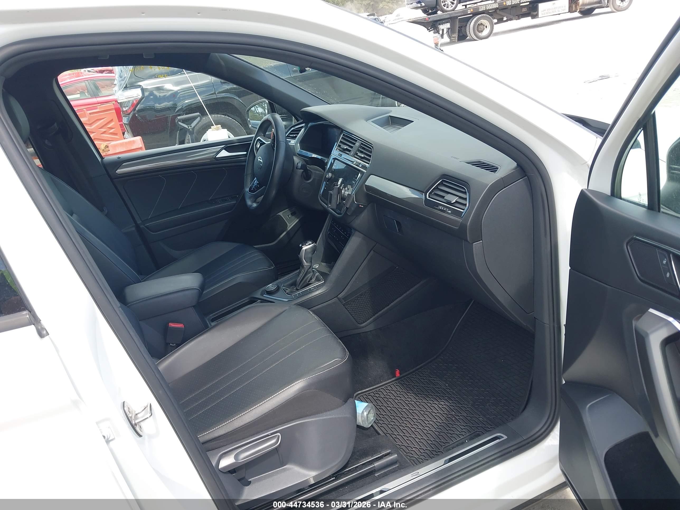 VOLKSWAGEN TIGUAN image 5