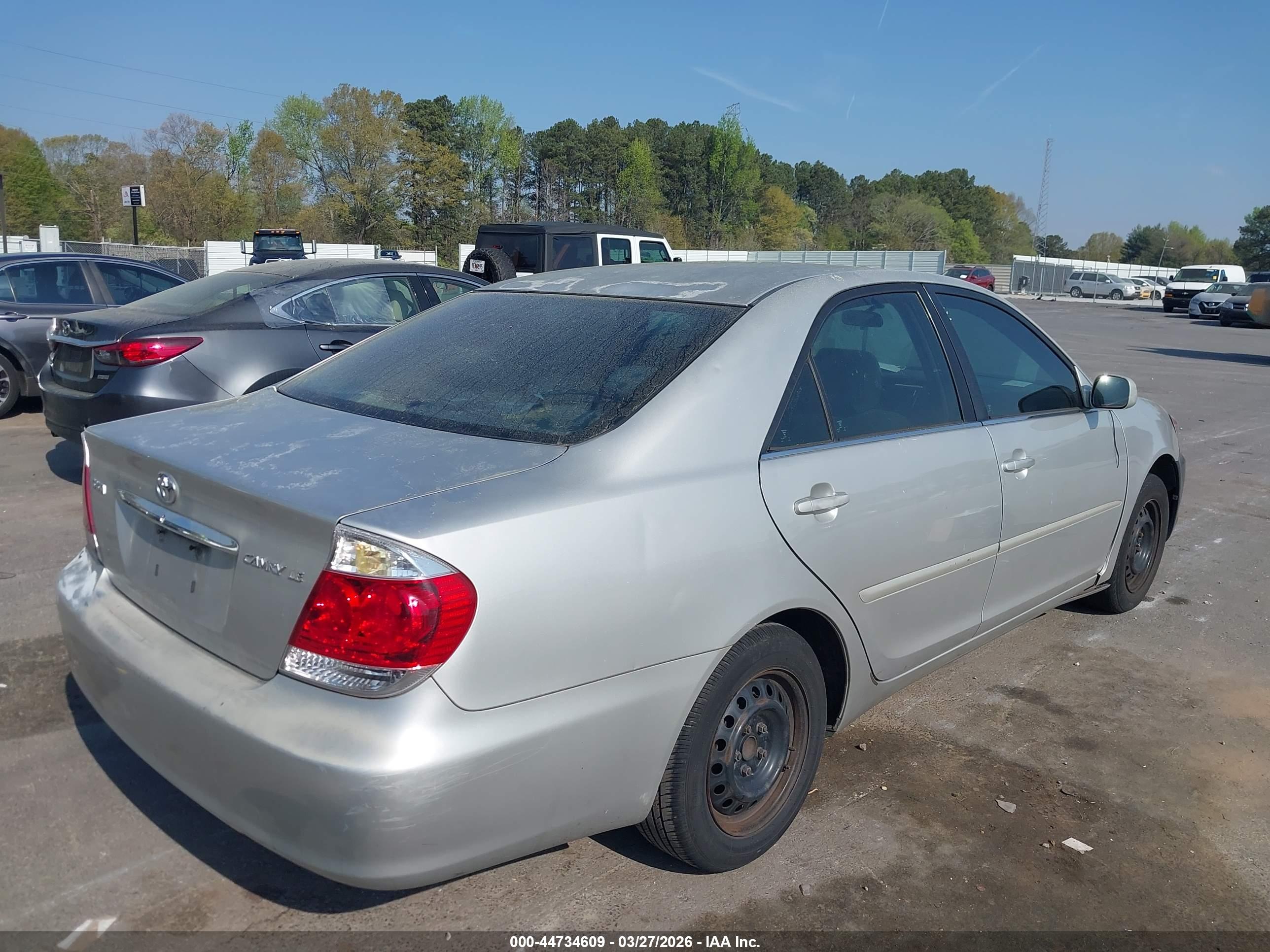 TOYOTA CAMRY image 4