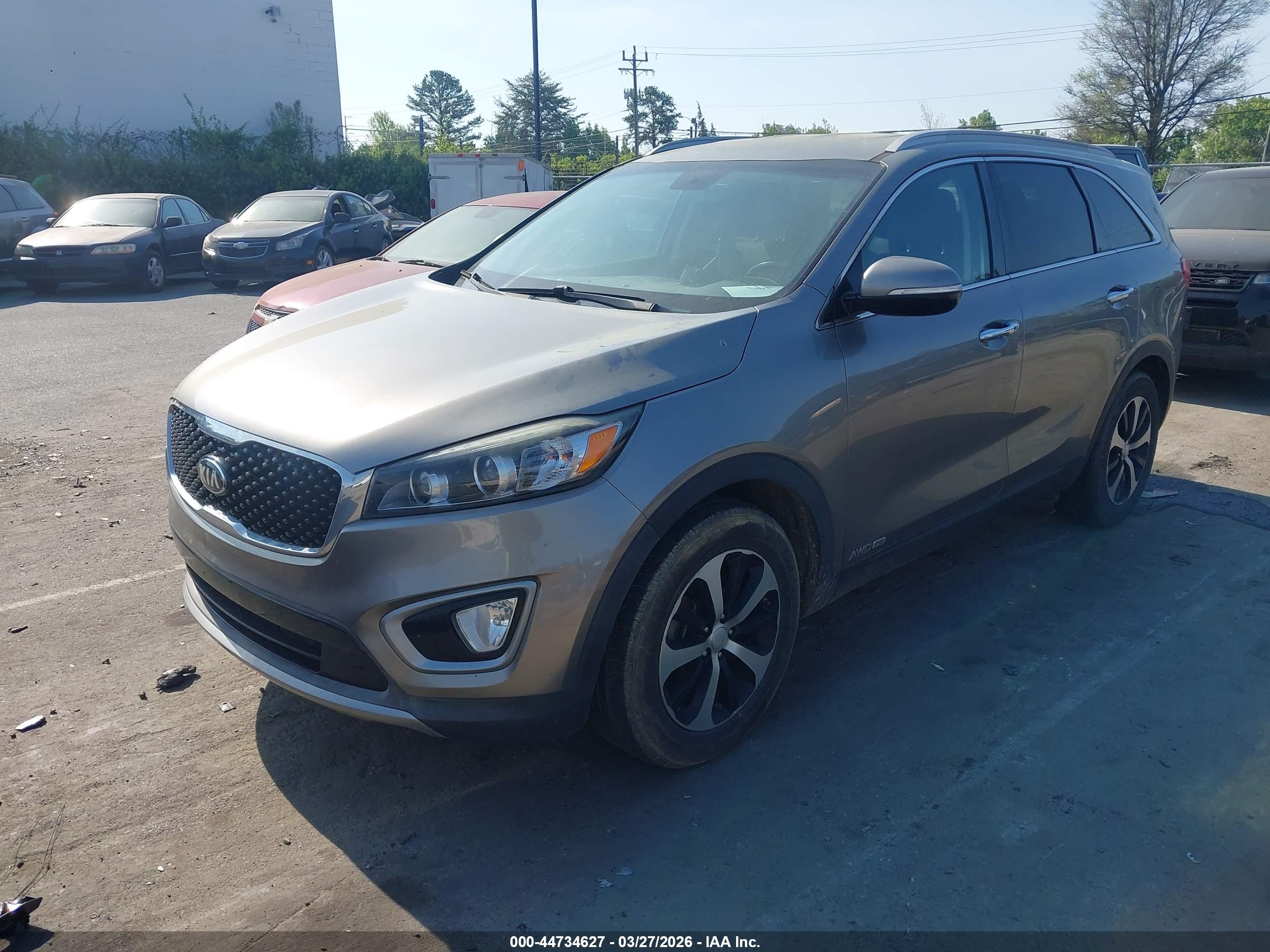 KIA SORENTO image 2