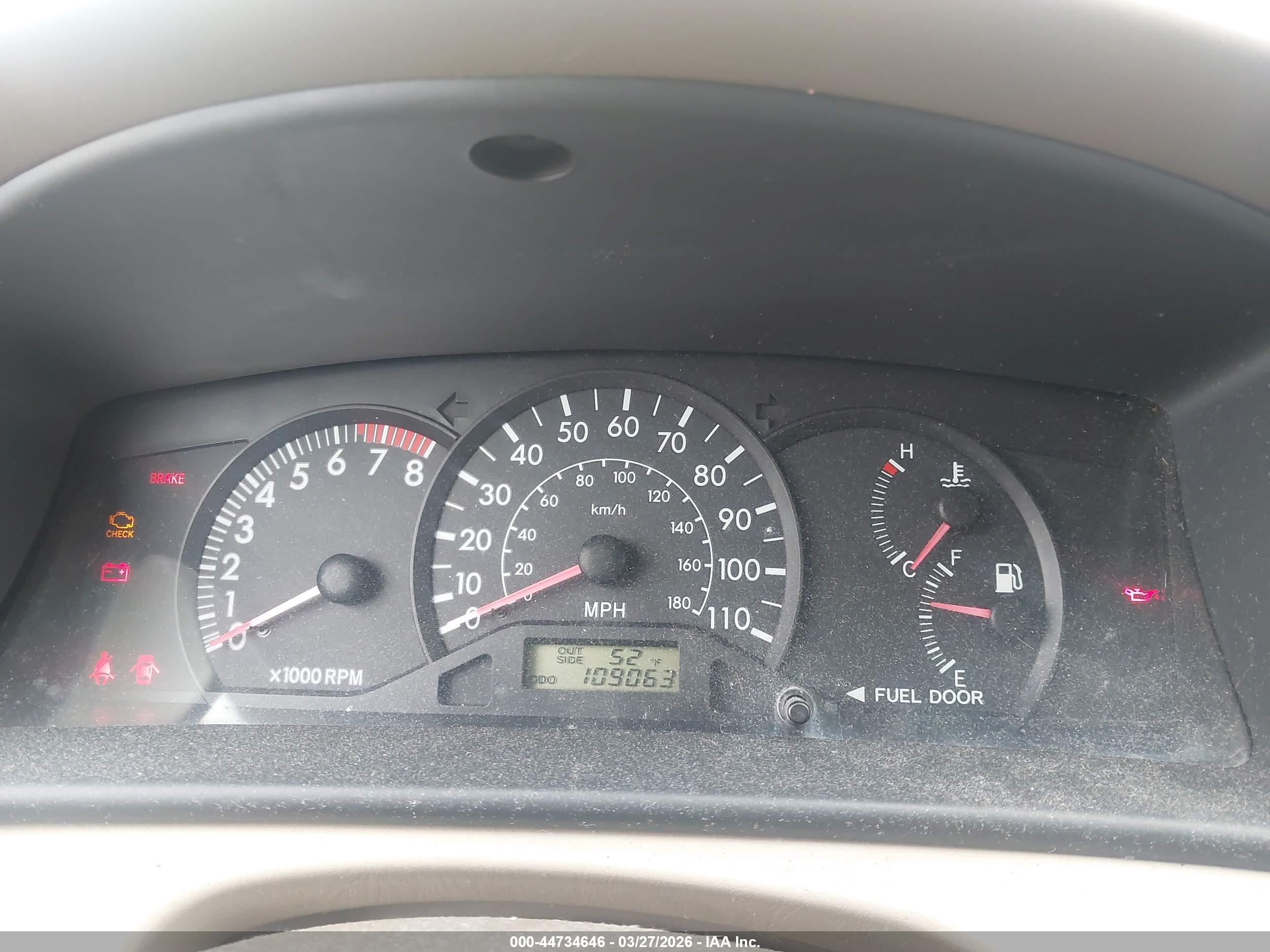 TOYOTA COROLLA image 7
