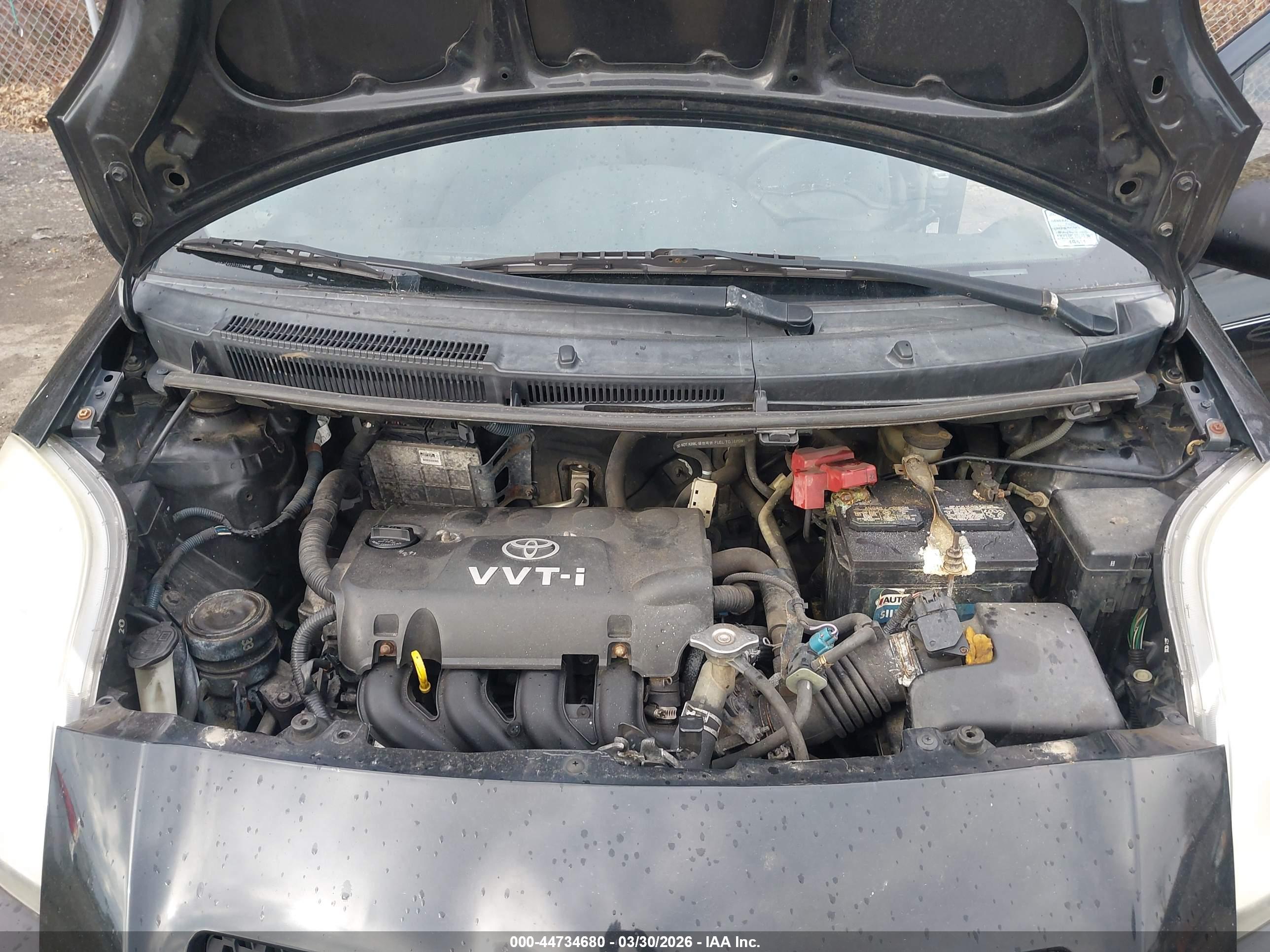 TOYOTA YARIS image 10