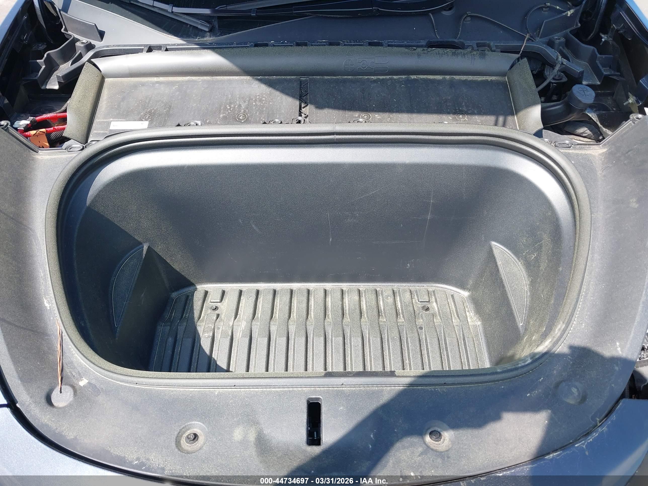TESLA MODEL image 10