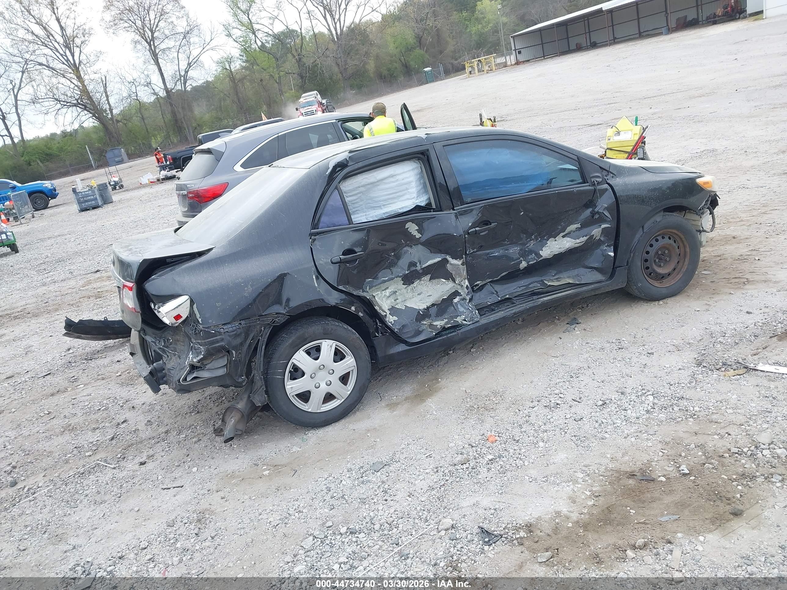 TOYOTA COROLLA image 4