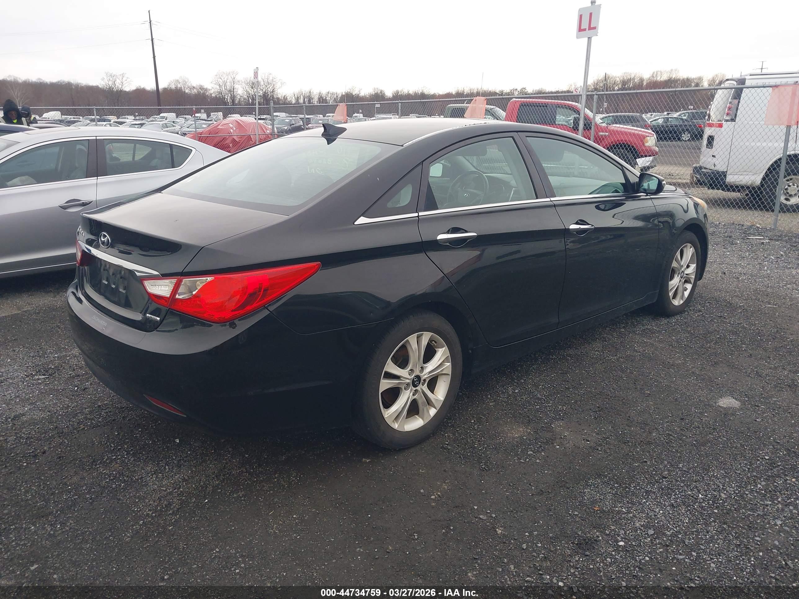 HYUNDAI SONATA image 4
