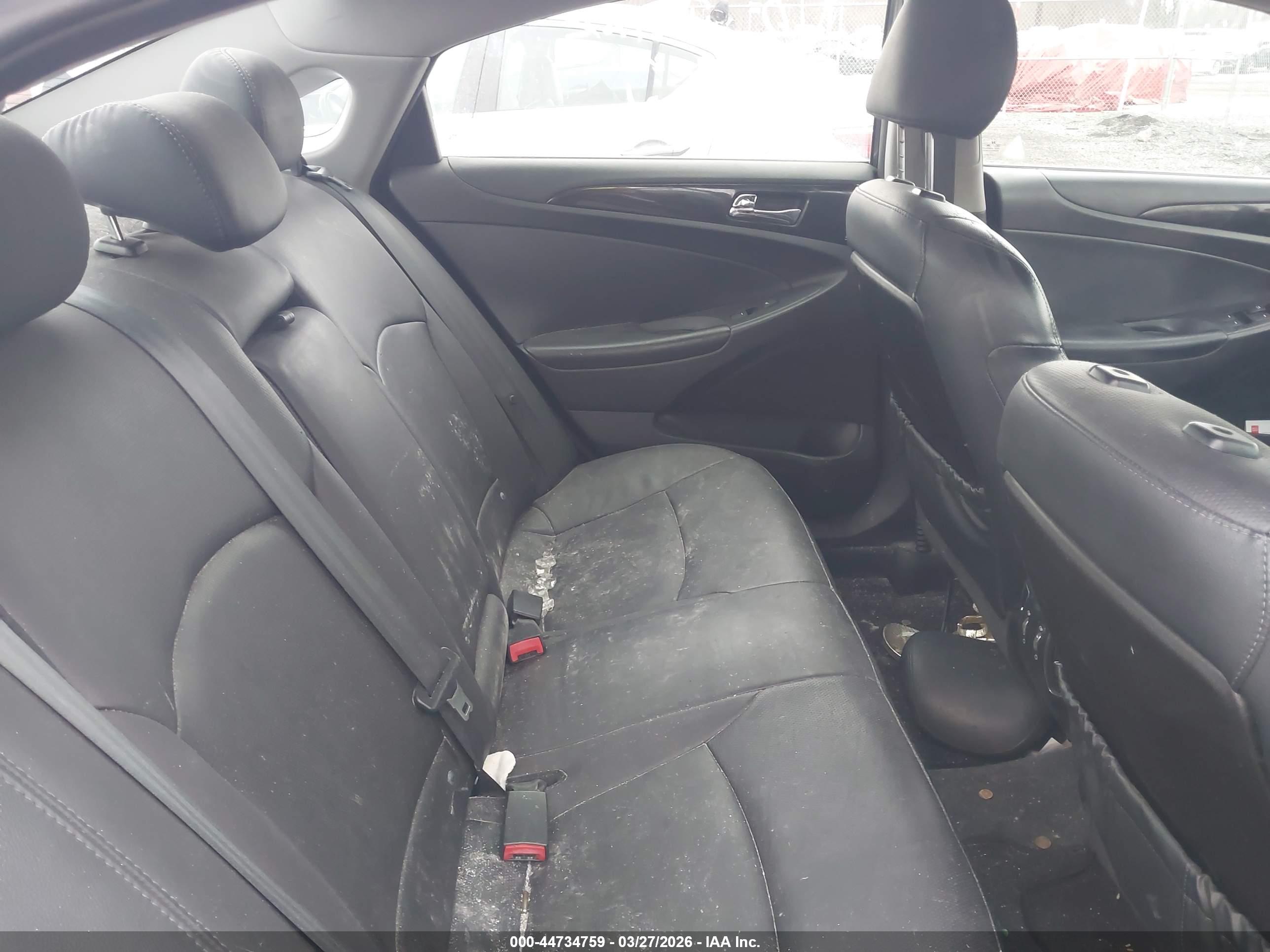 HYUNDAI SONATA image 8