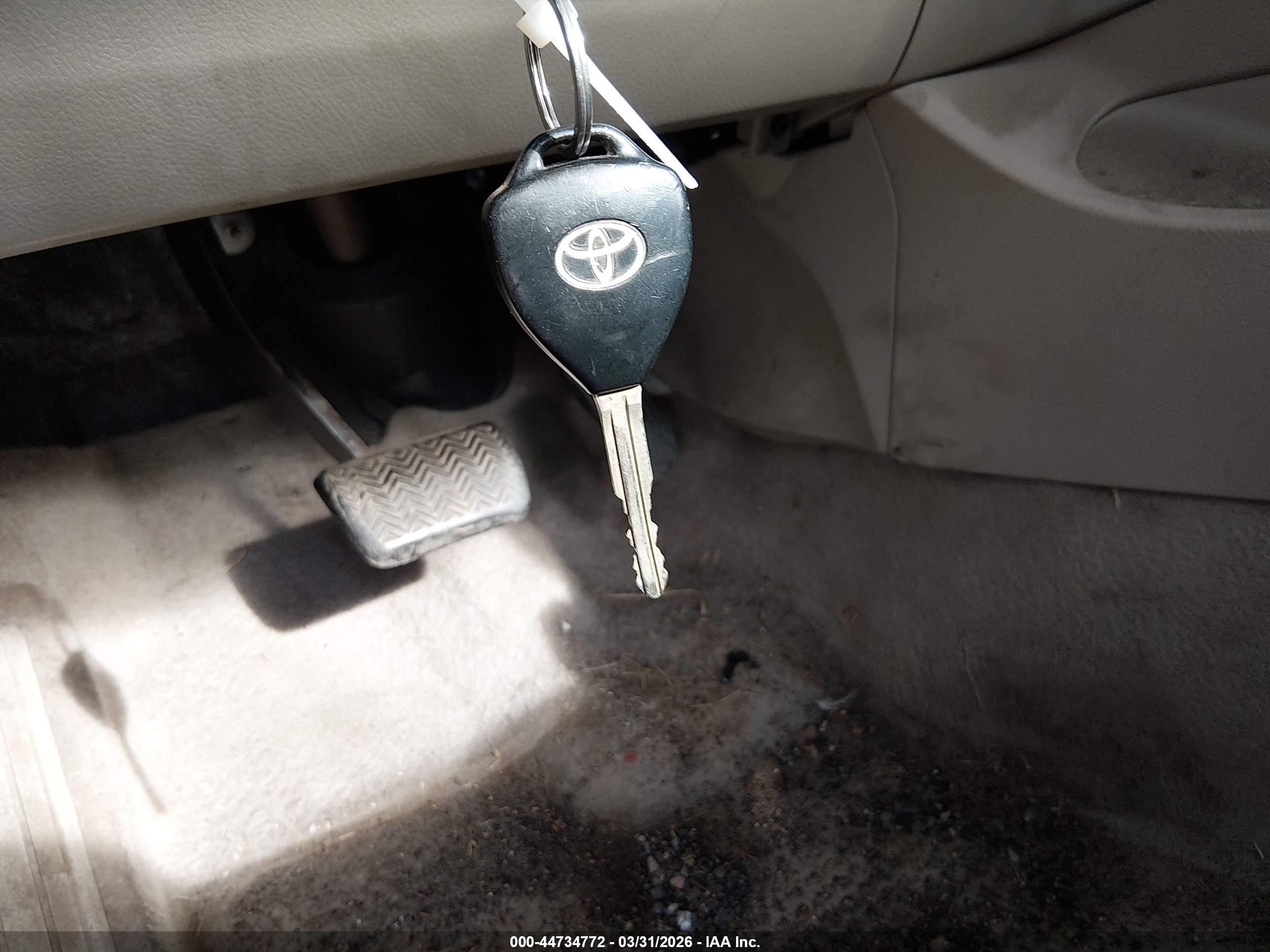 TOYOTA COROLLA image 11