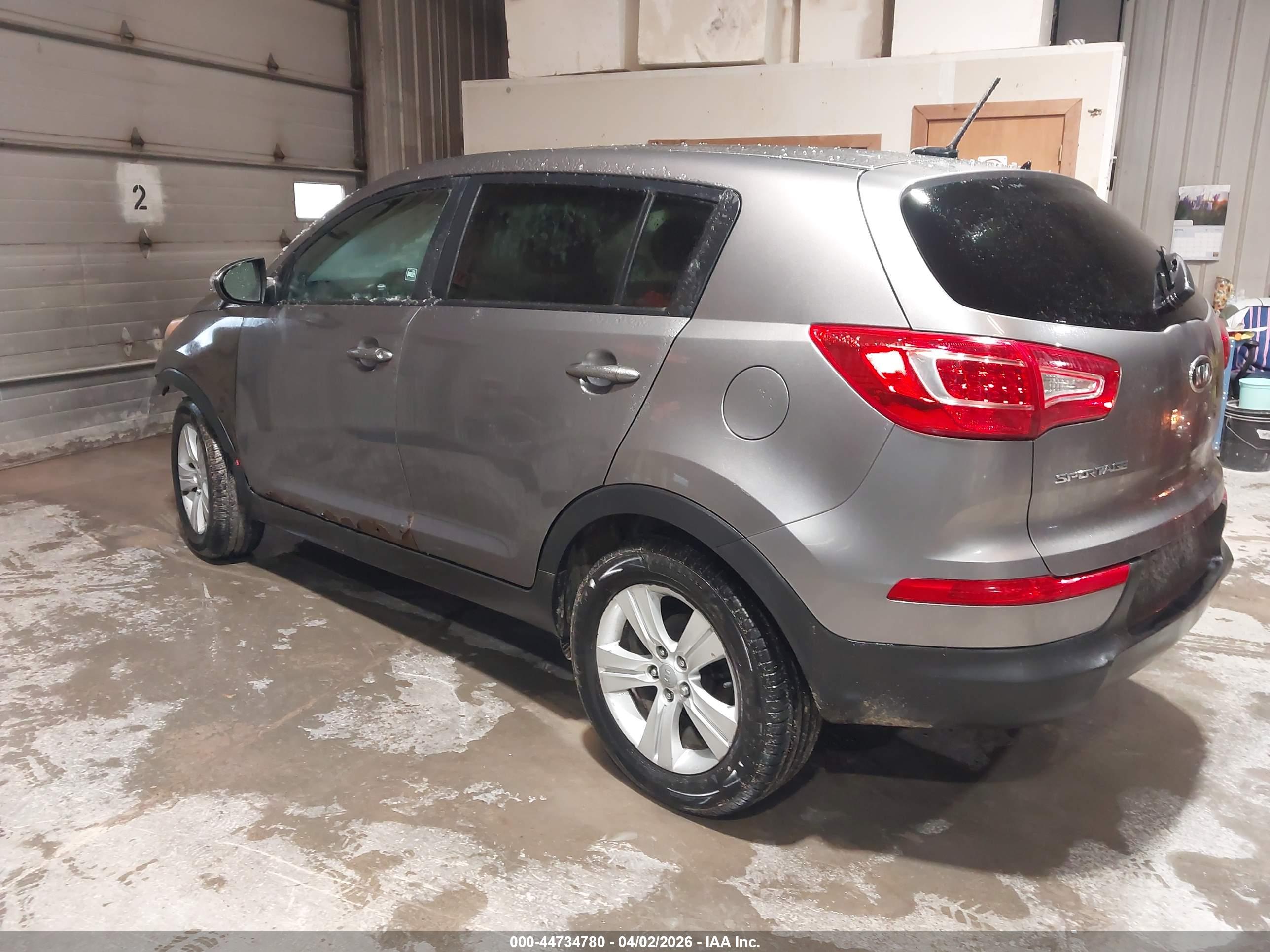 KIA SPORTAGE image 3