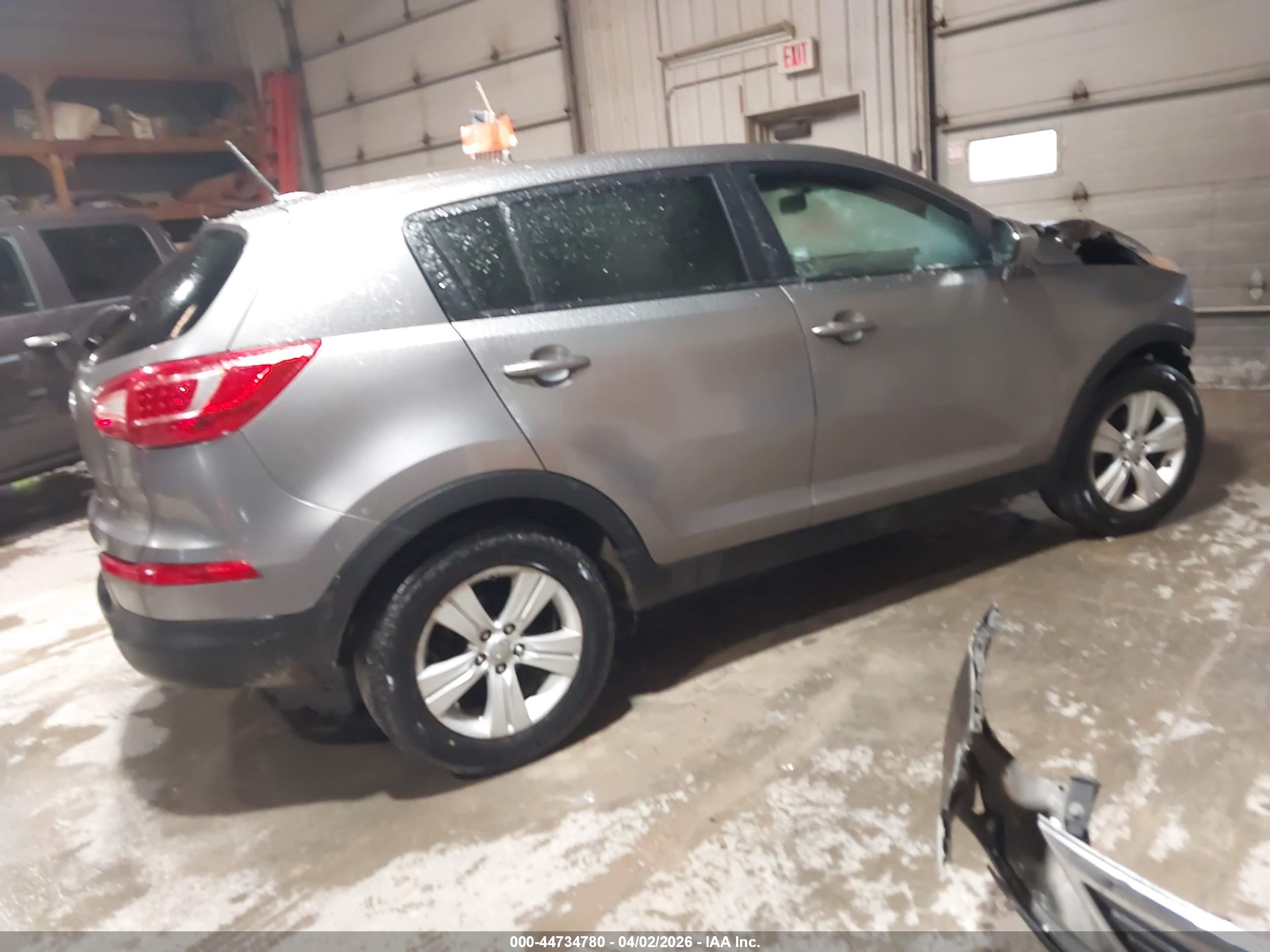 KIA SPORTAGE image 4
