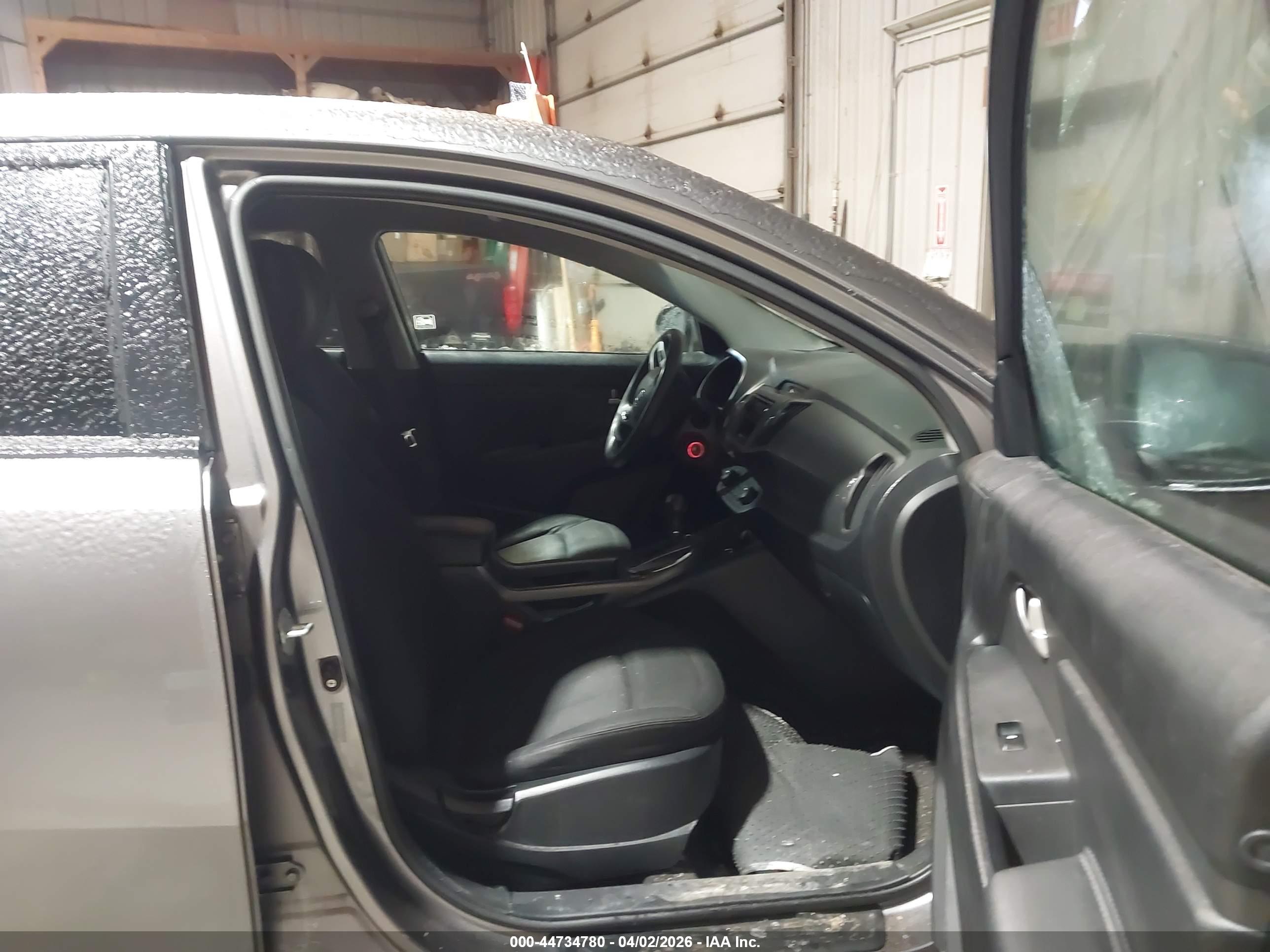 KIA SPORTAGE image 5