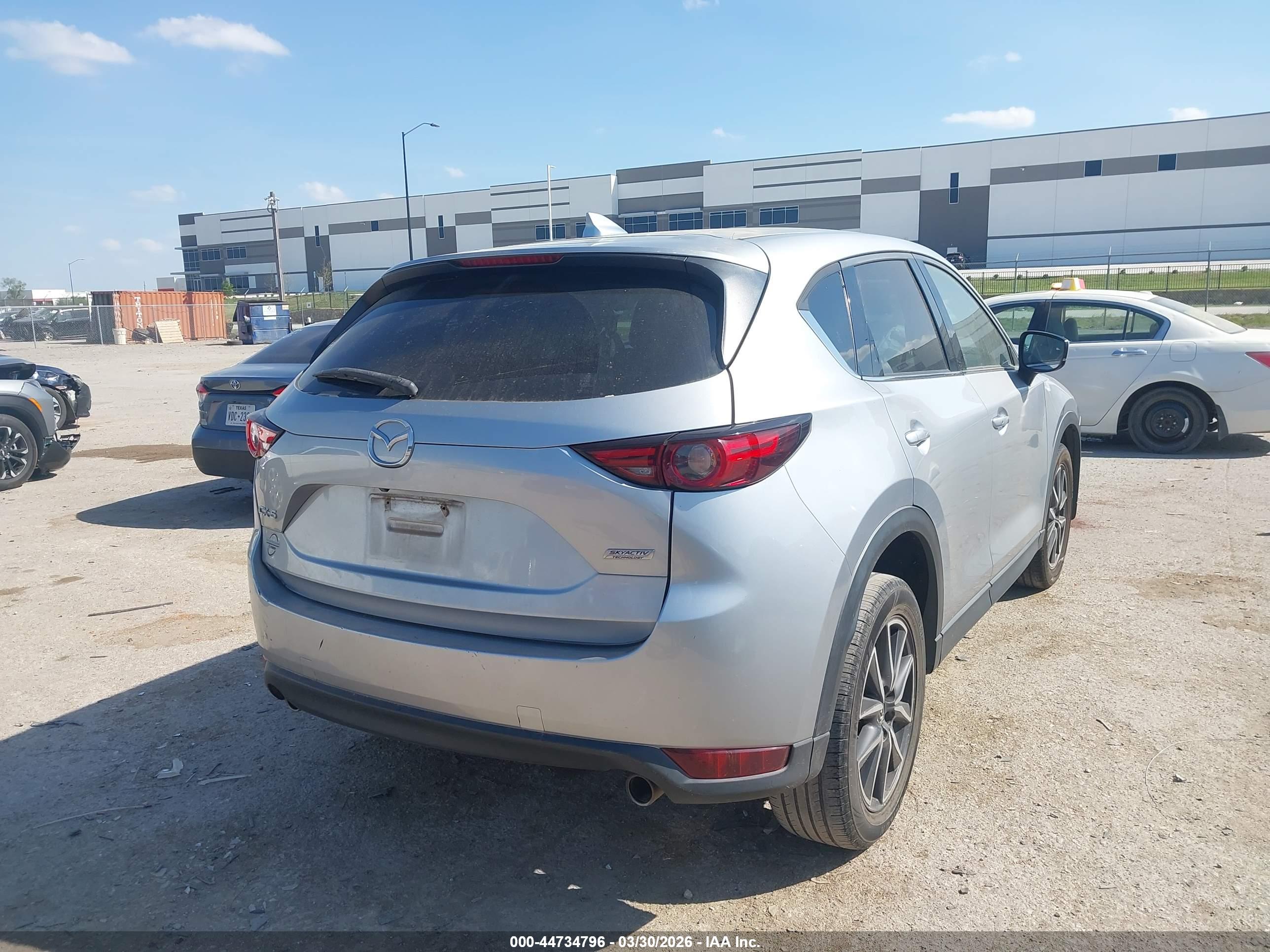 MAZDA CX-5 image 4