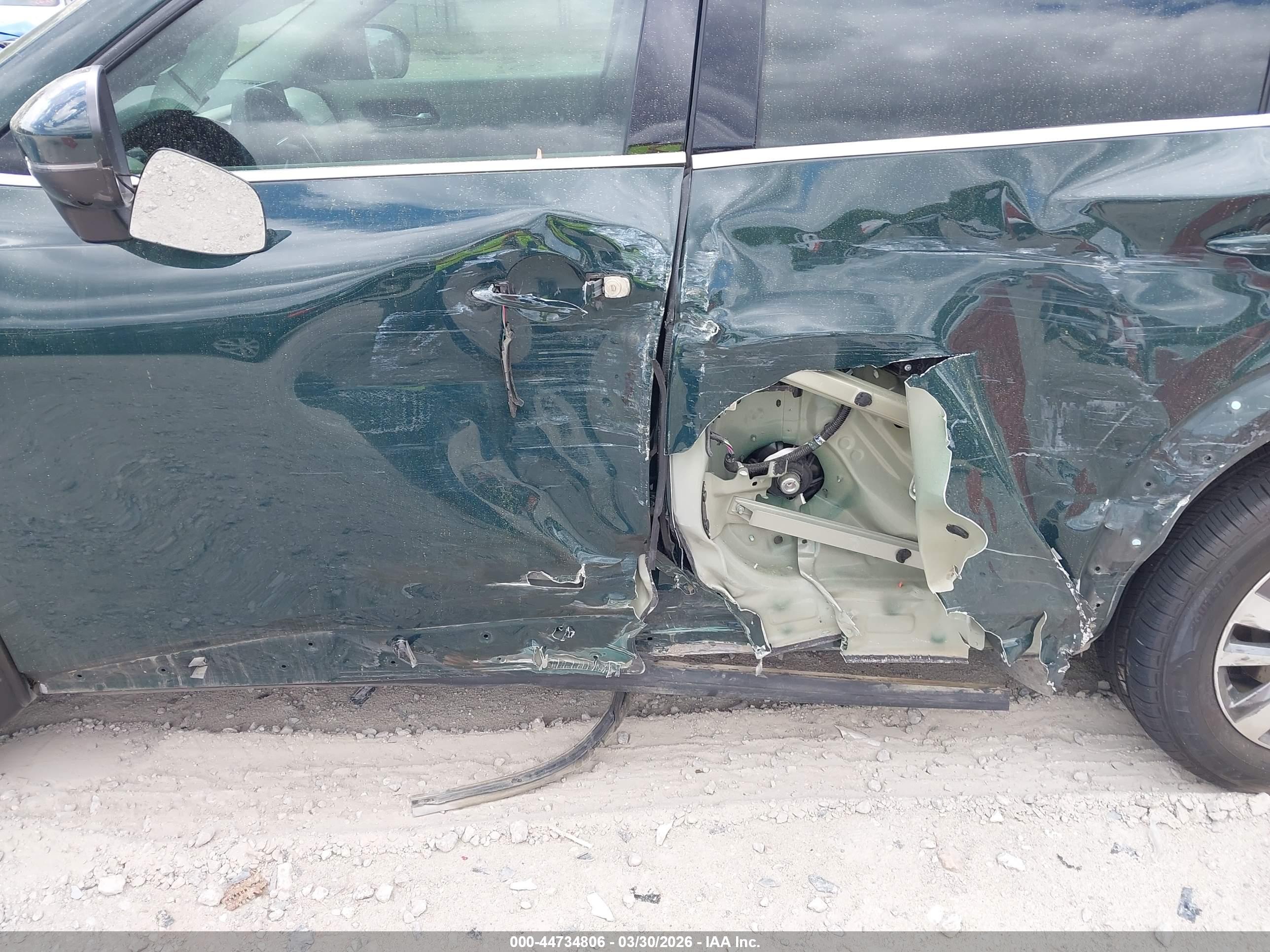 NISSAN PATHFINDER image 6