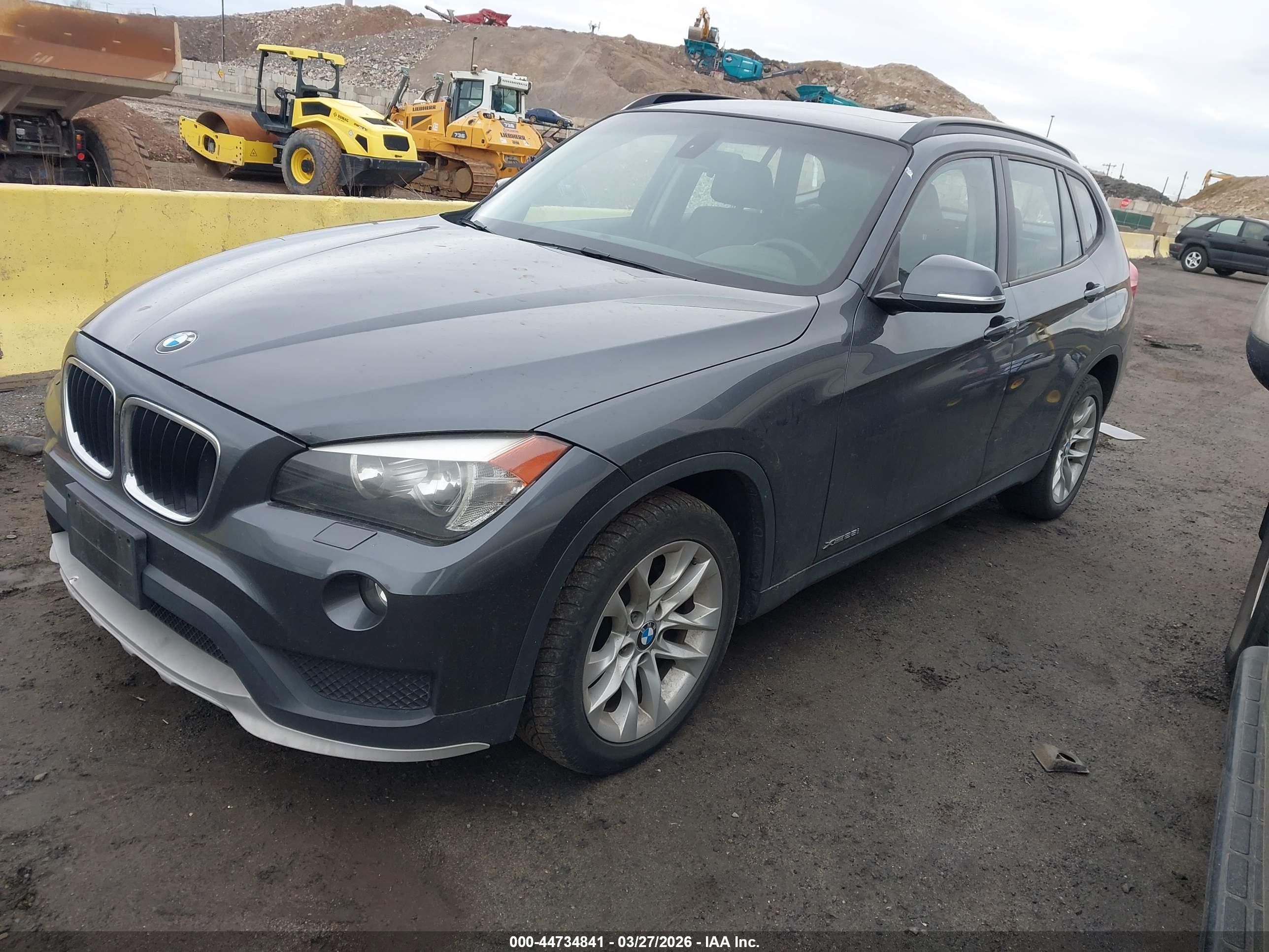BMW X1 image 2