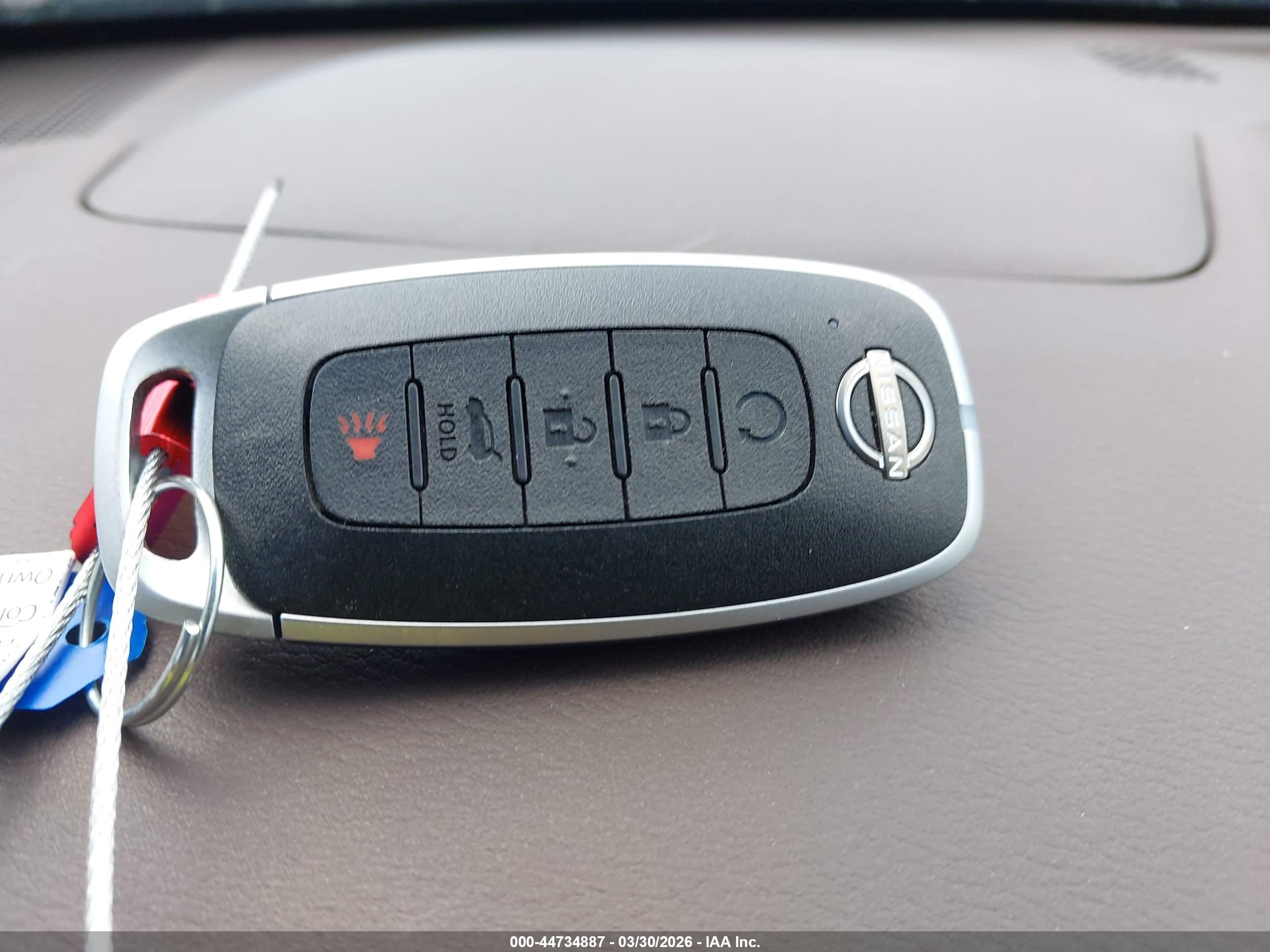 NISSAN ROGUE image 11
