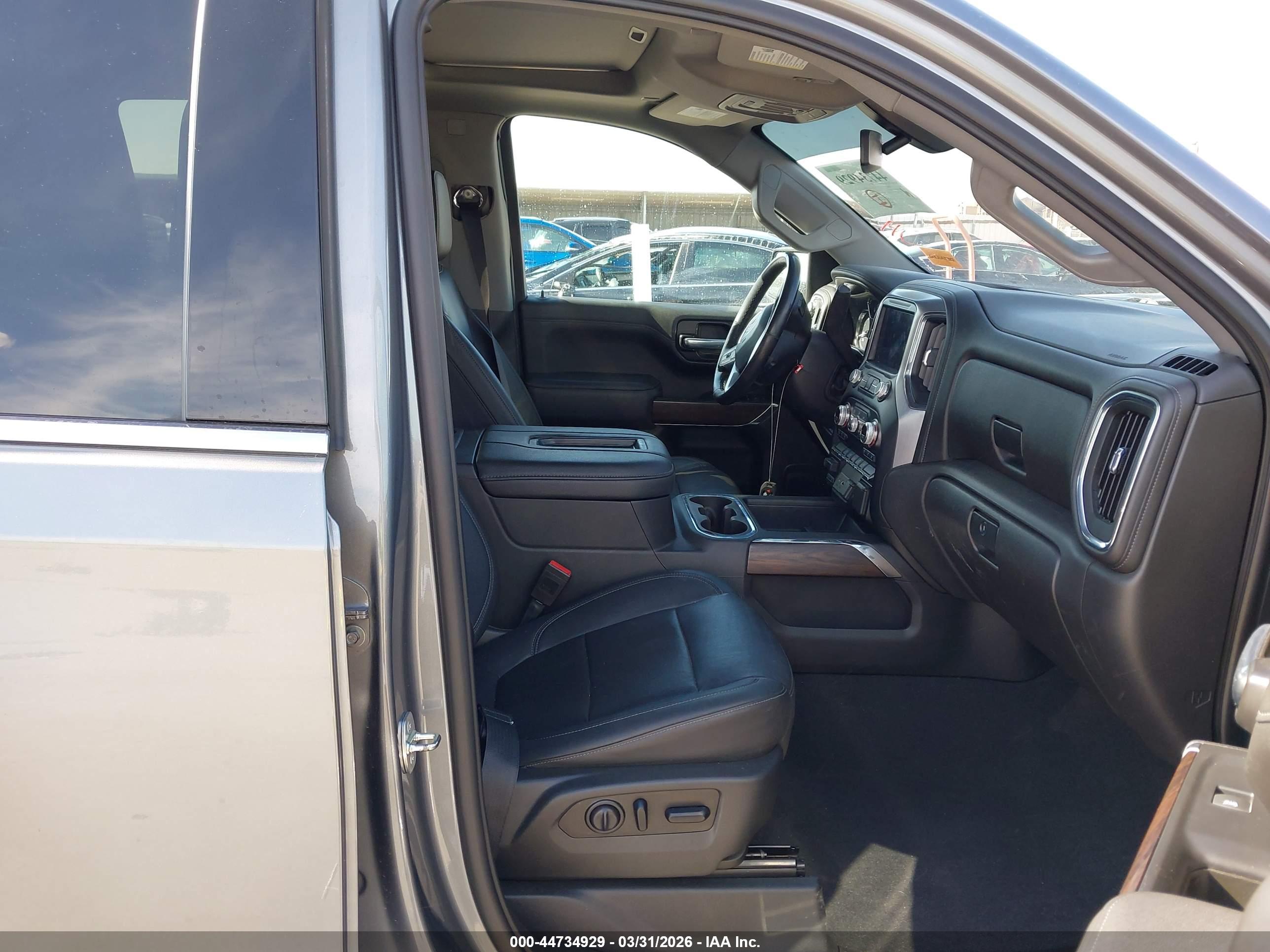 GMC SIERRA image 5