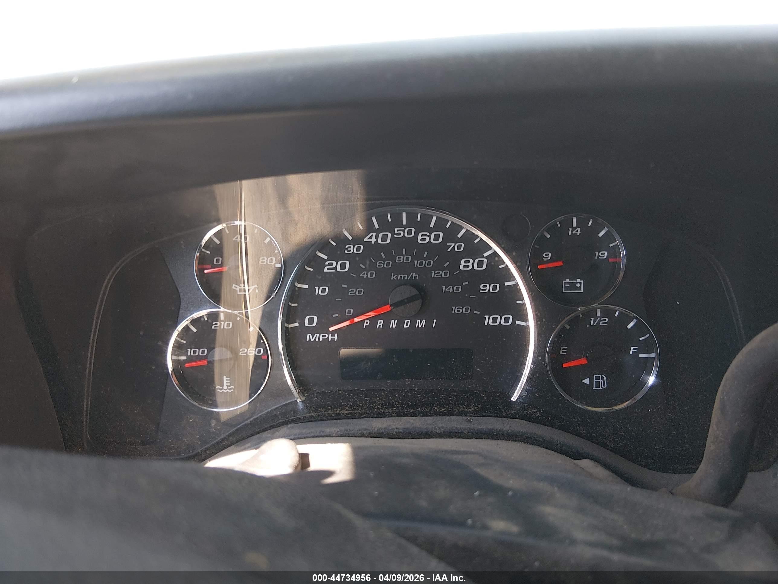CHEVROLET EXPRESS image 7
