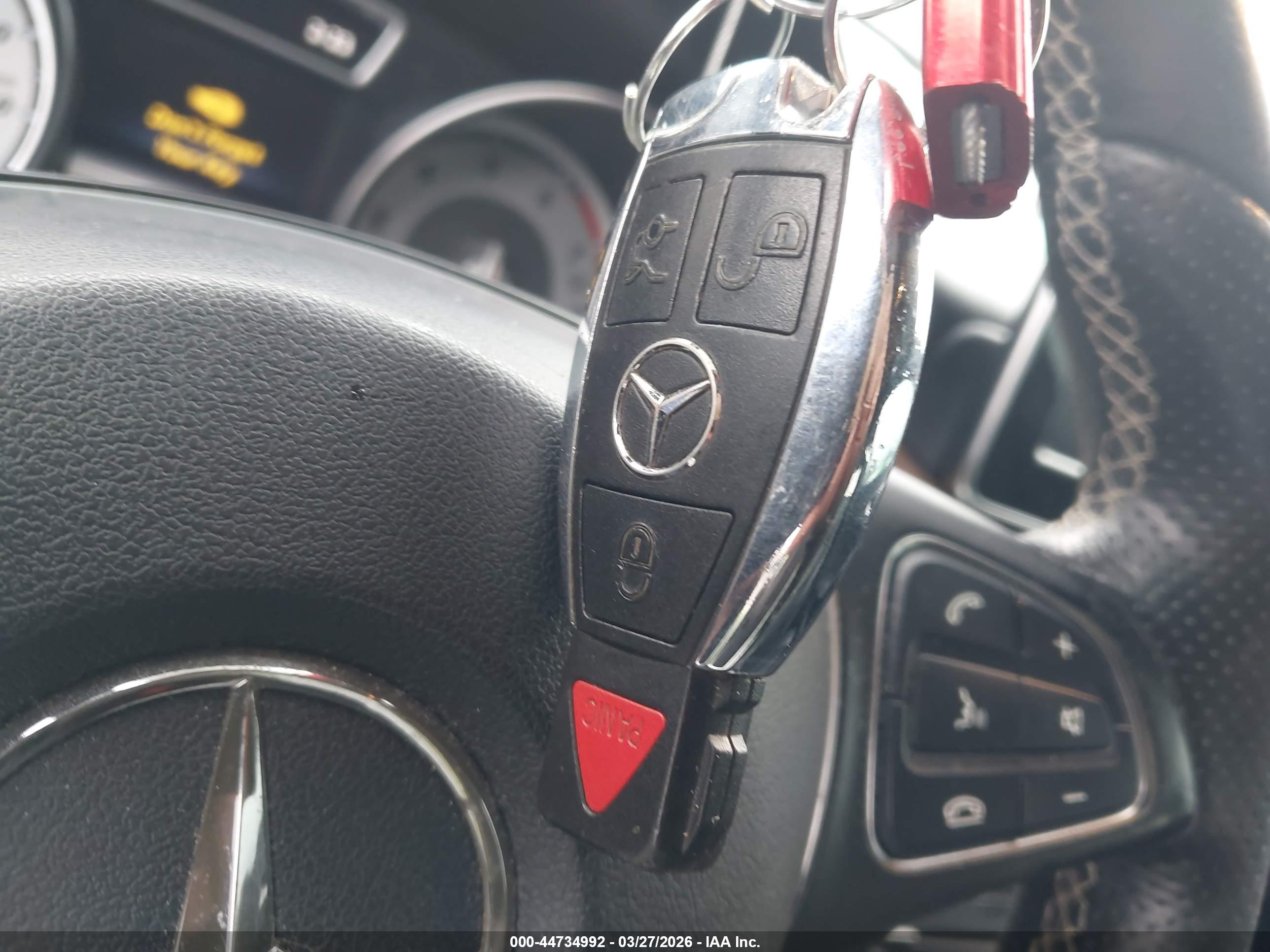 MERCEDES-BENZ GLA image 11