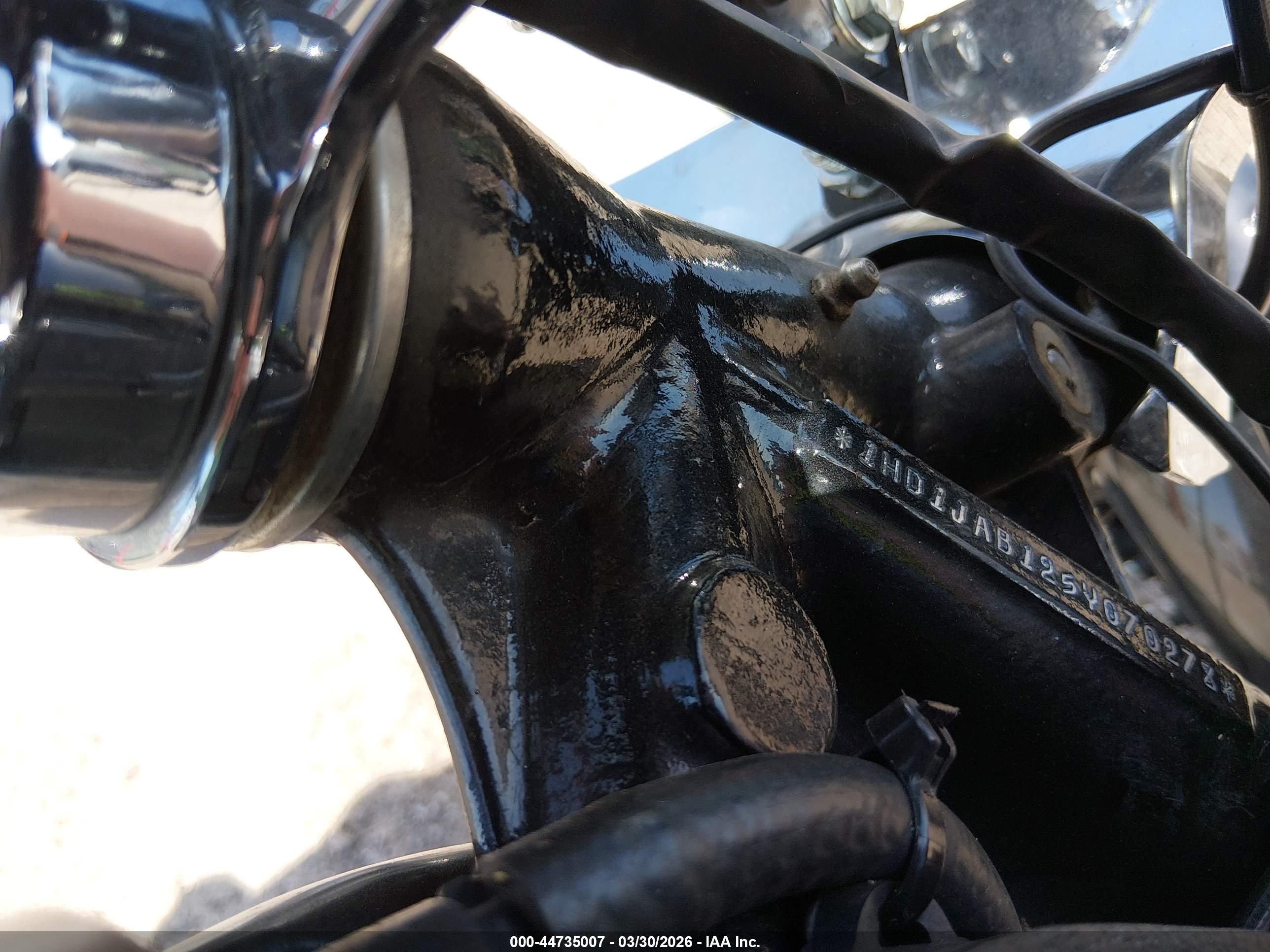 HARLEY-DAVIDSON FXSTBI image 10