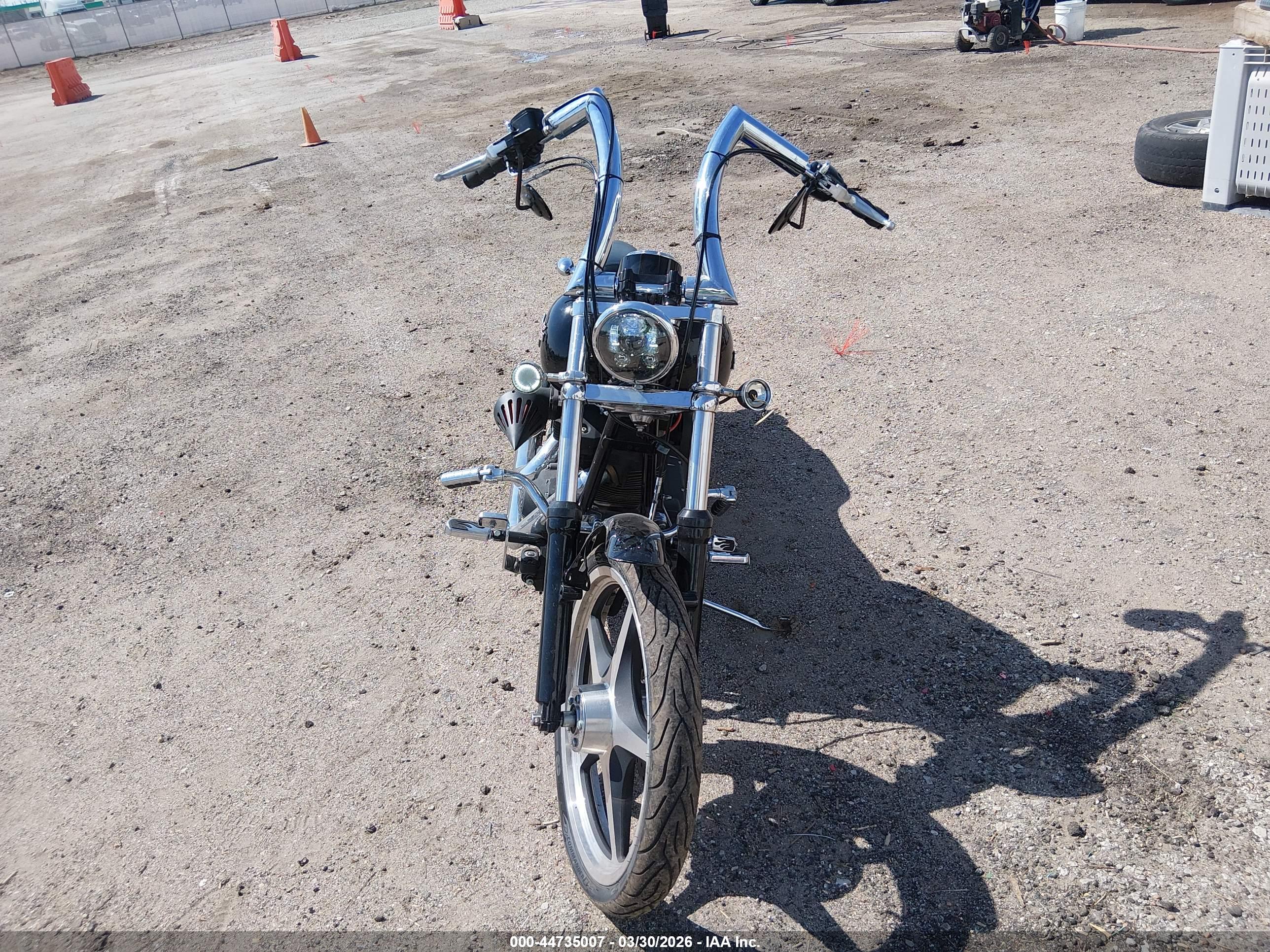HARLEY-DAVIDSON FXSTBI image 5
