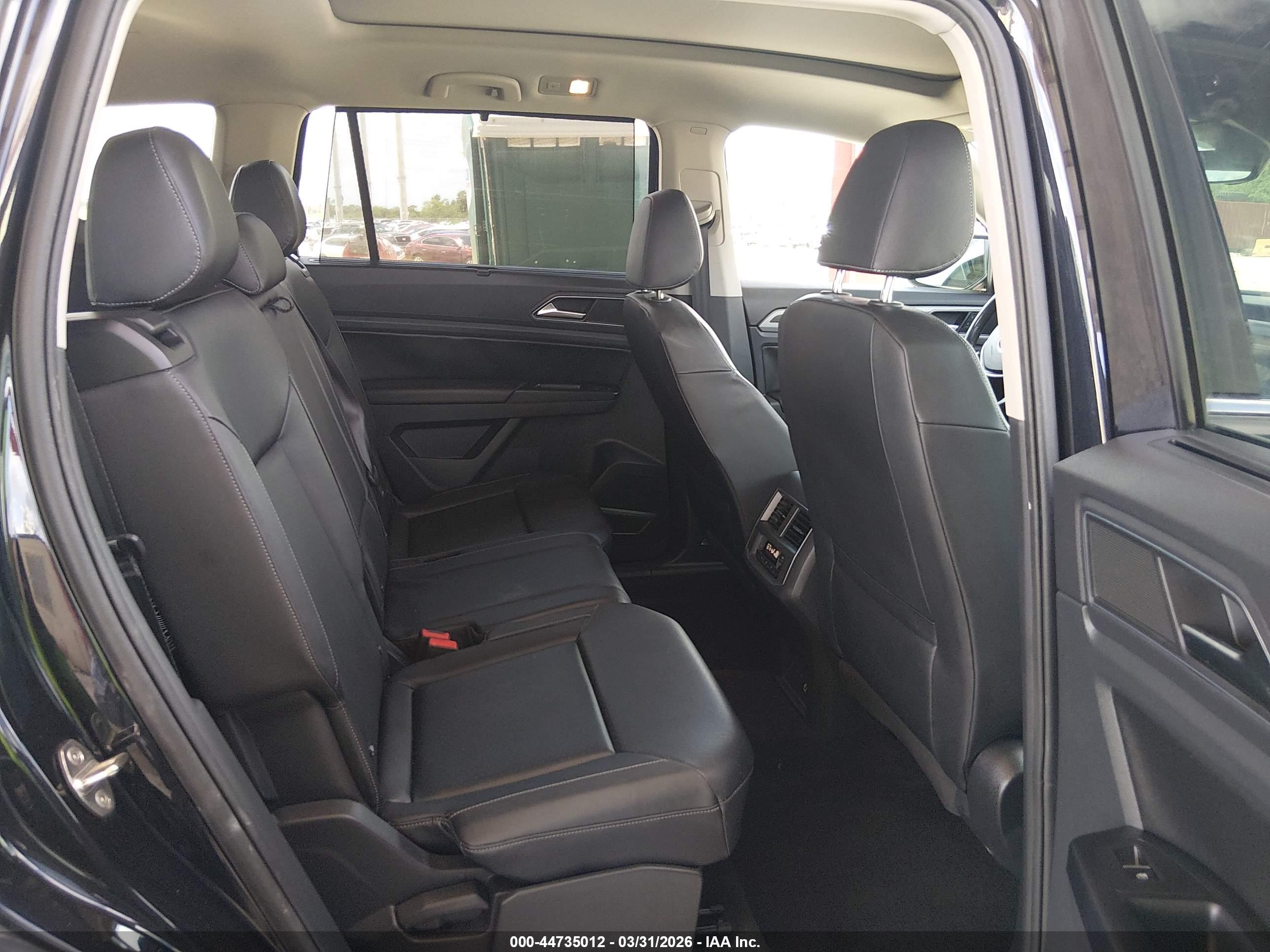 VOLKSWAGEN ATLAS image 8