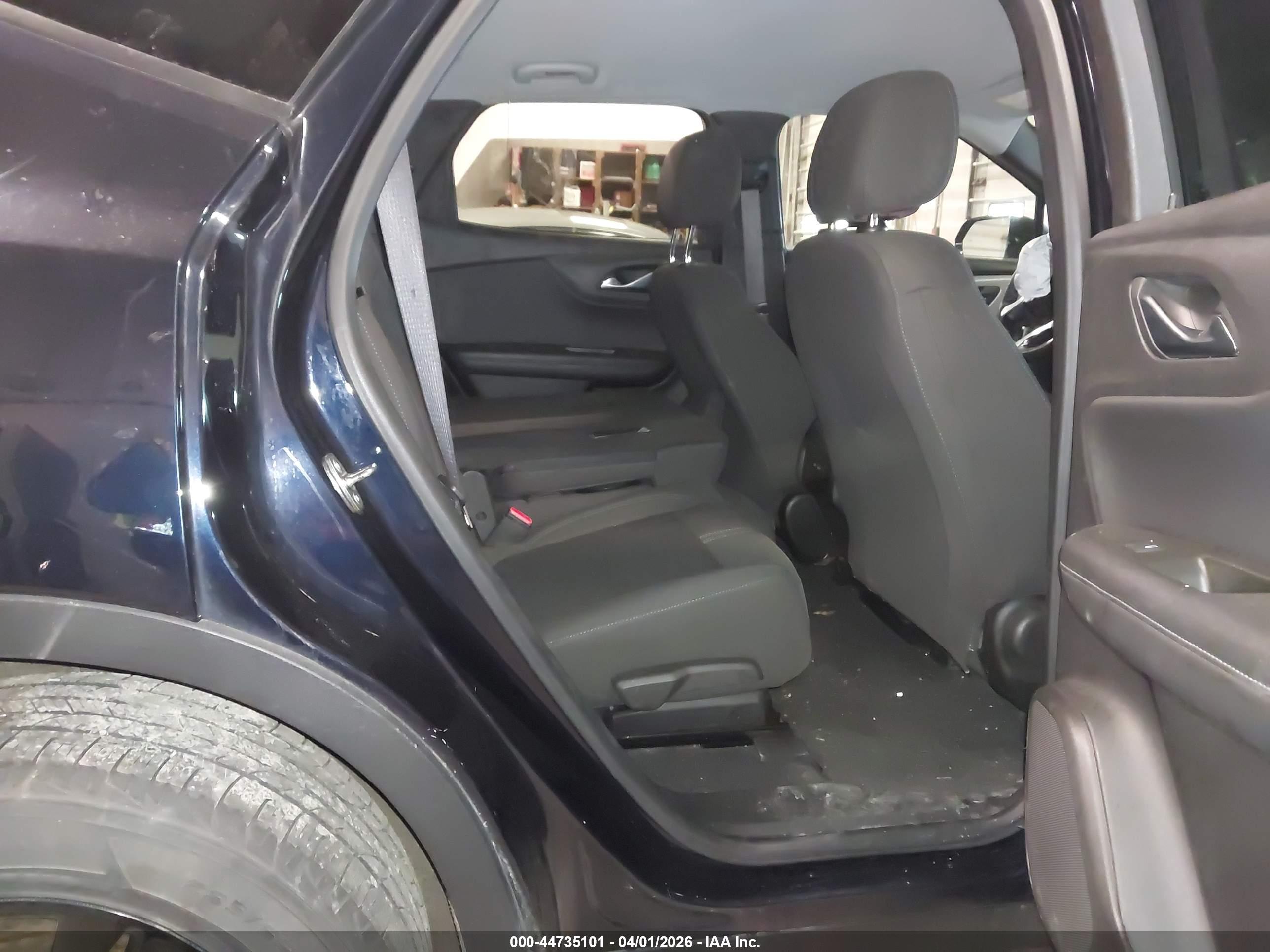 CHEVROLET BLAZER image 8