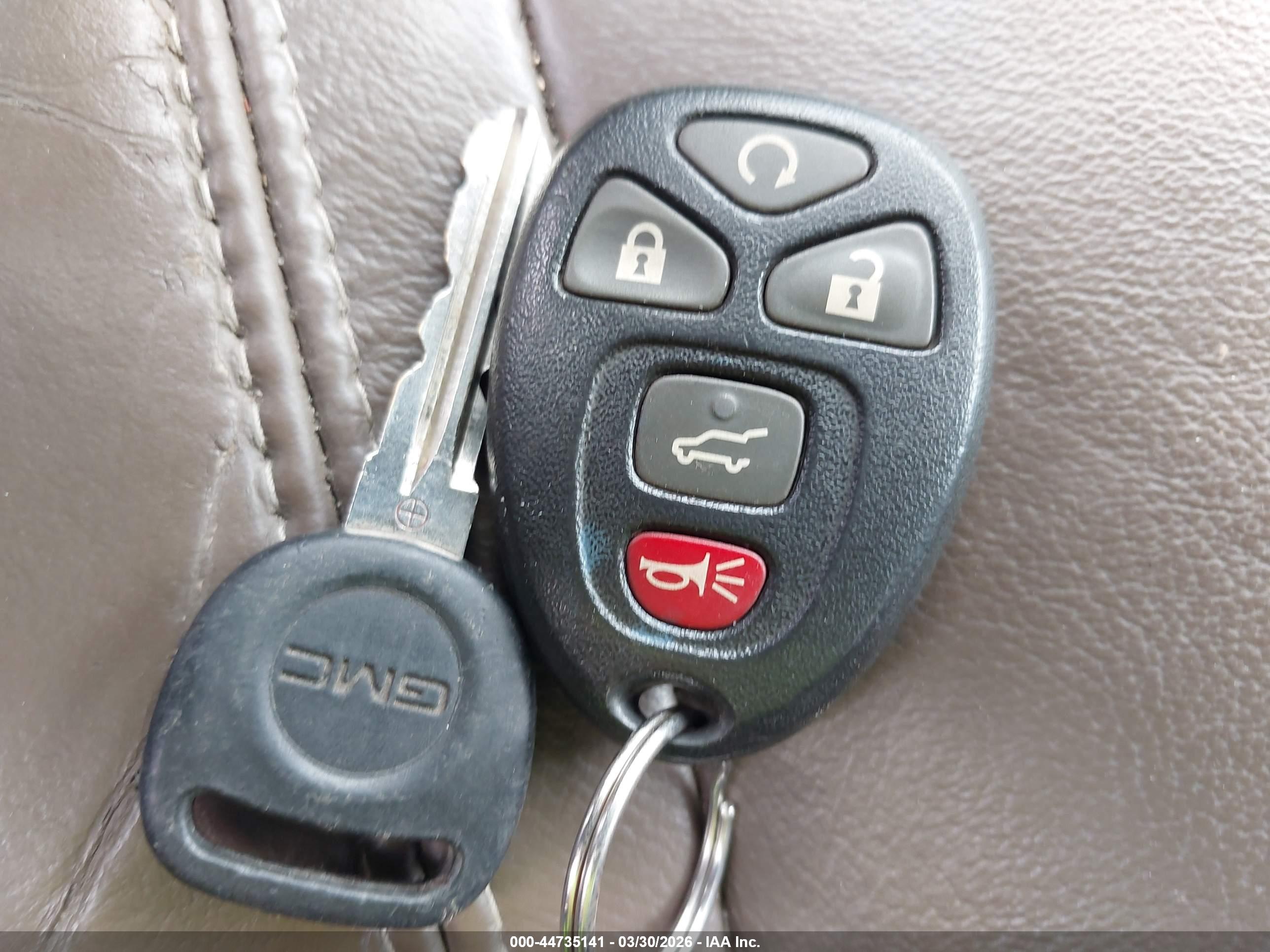 GMC ACADIA image 11