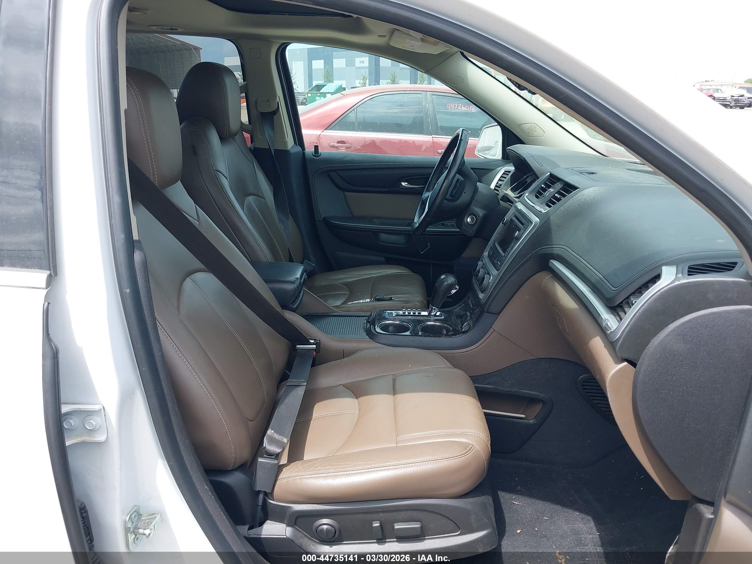 GMC ACADIA image 5