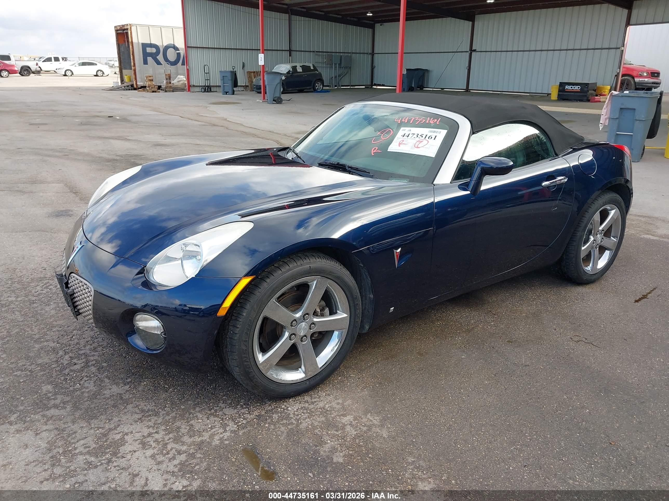 PONTIAC SOLSTICE image 2