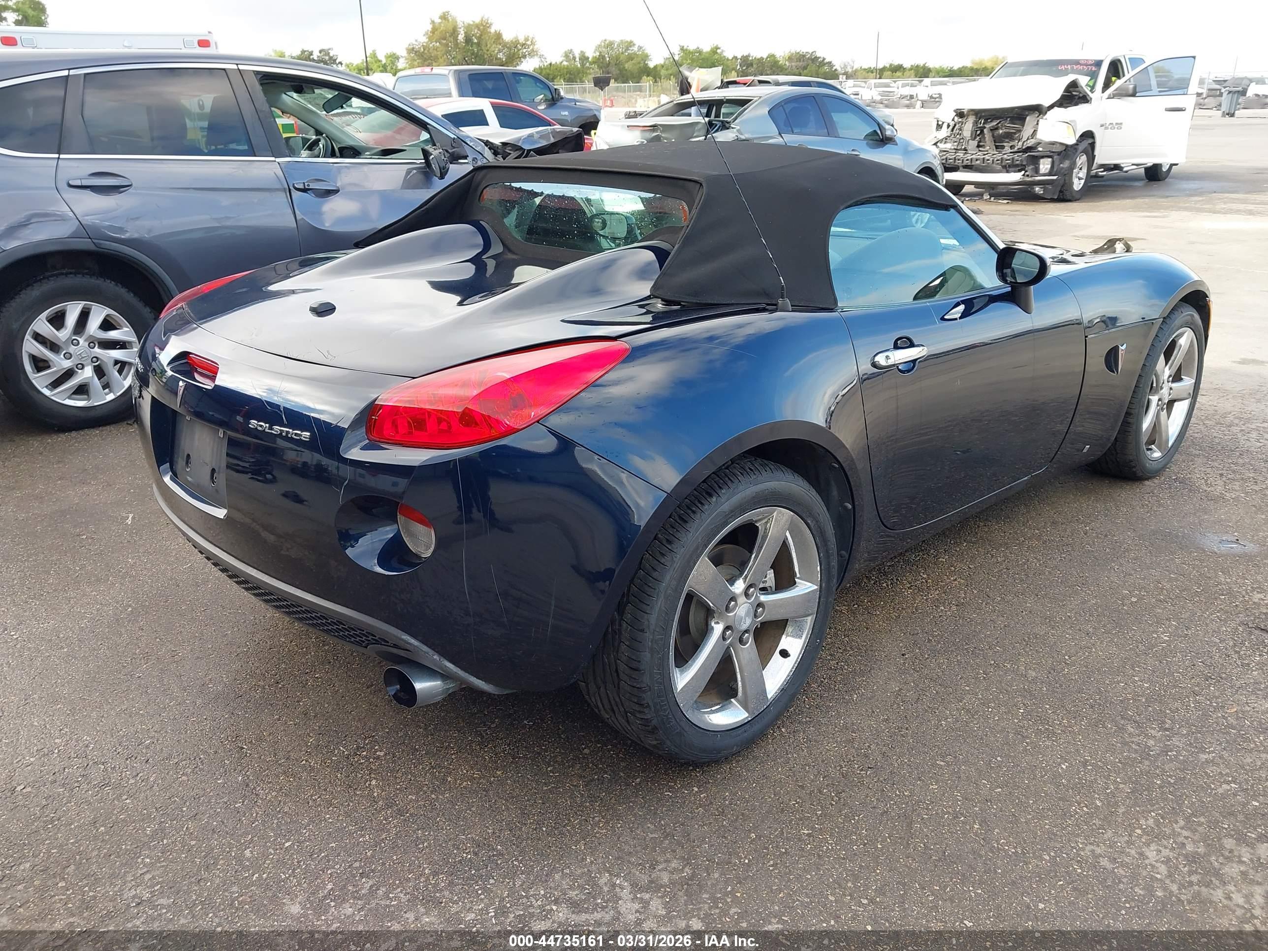 PONTIAC SOLSTICE image 4