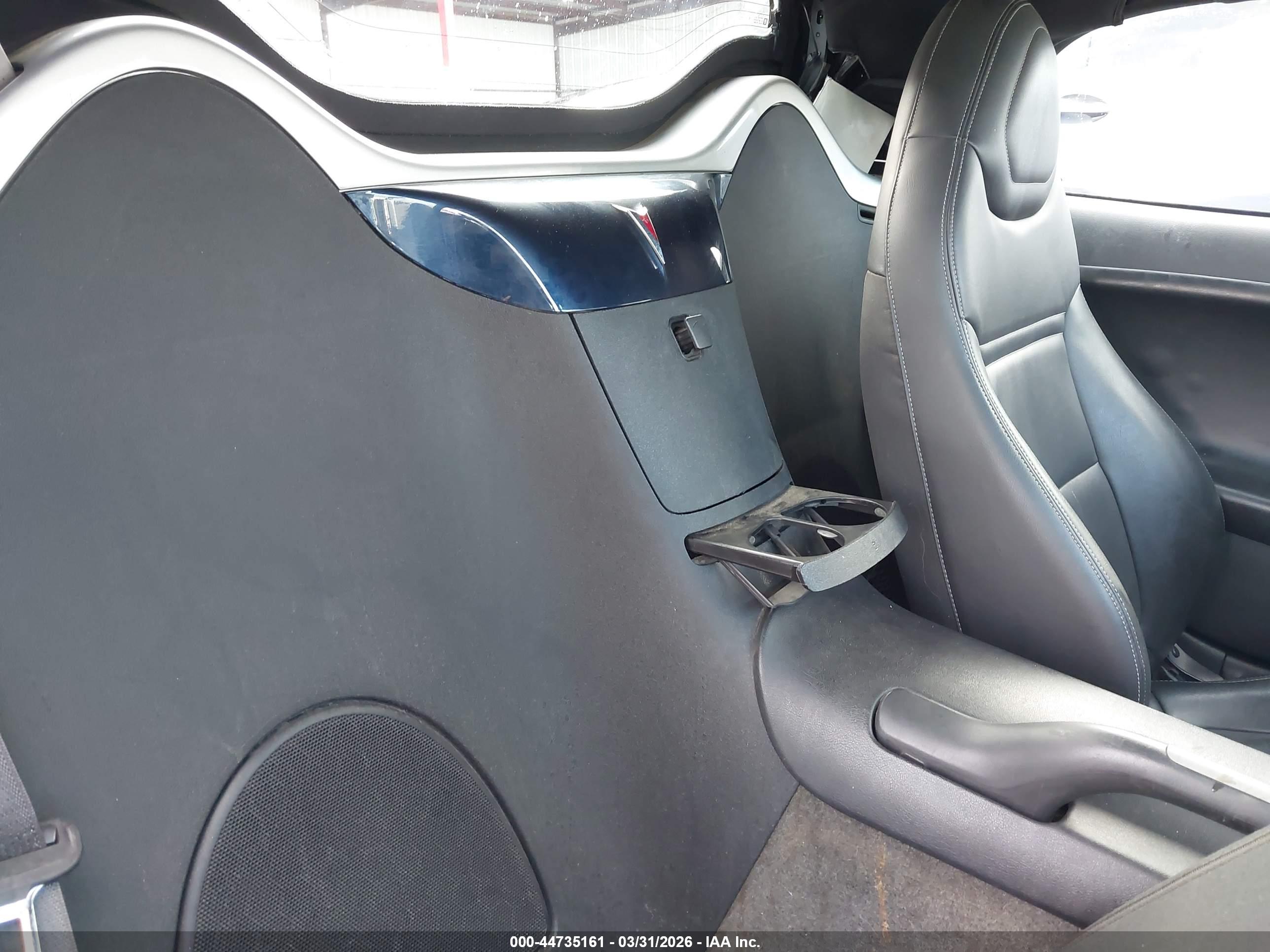 PONTIAC SOLSTICE image 8