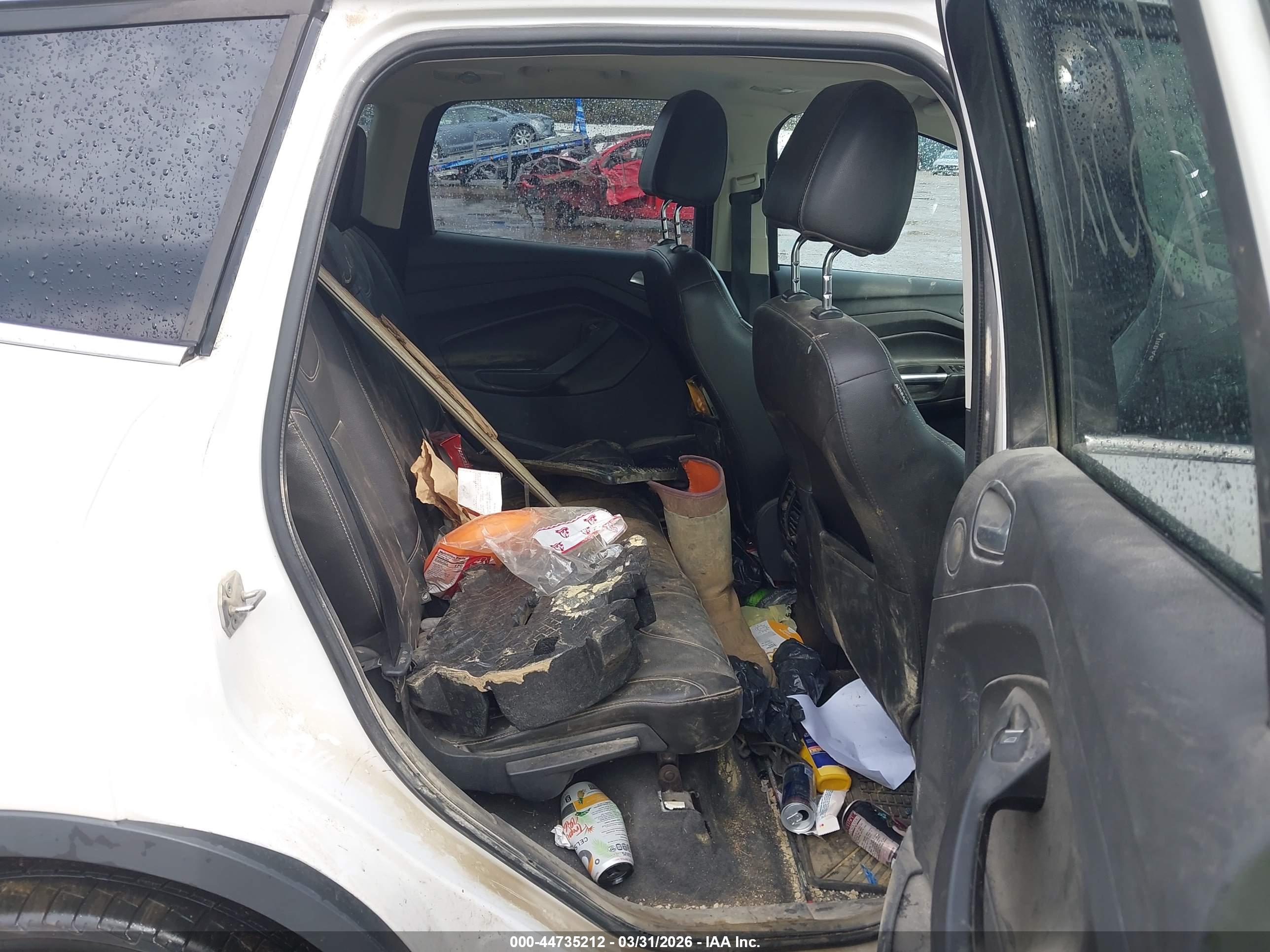FORD ESCAPE image 8