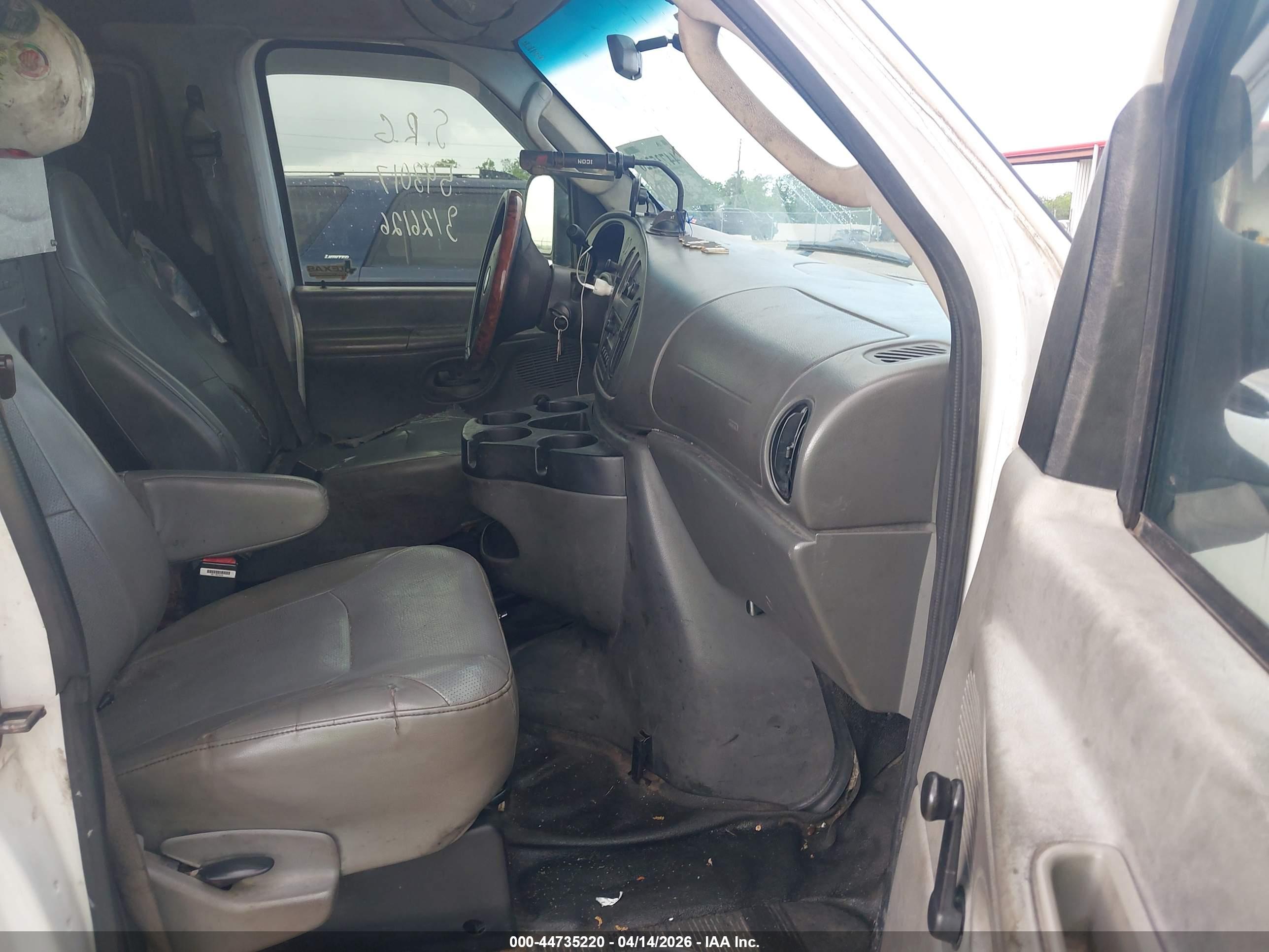 FORD E-350 image 5
