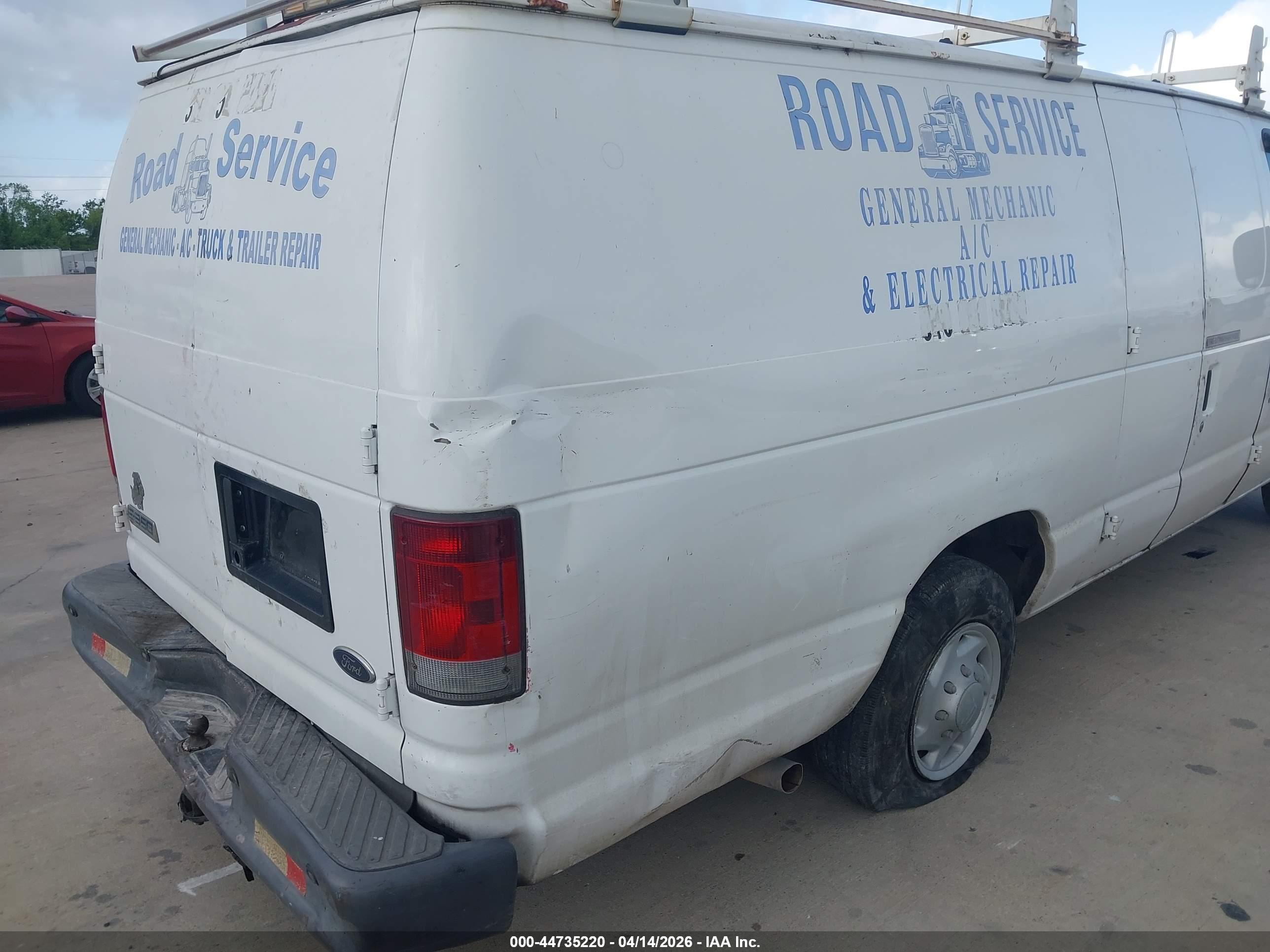 FORD E-350 image 6