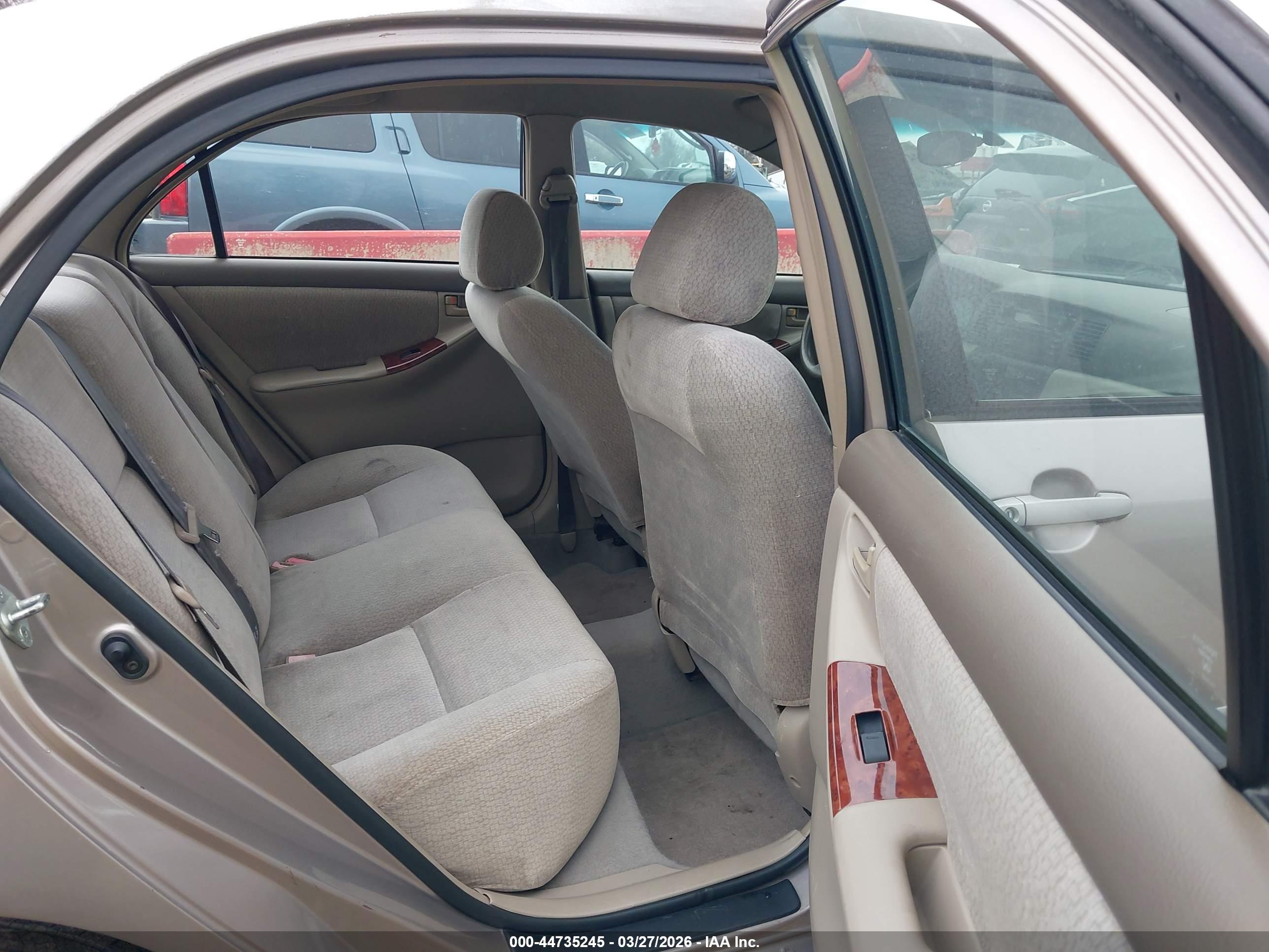 TOYOTA COROLLA image 8