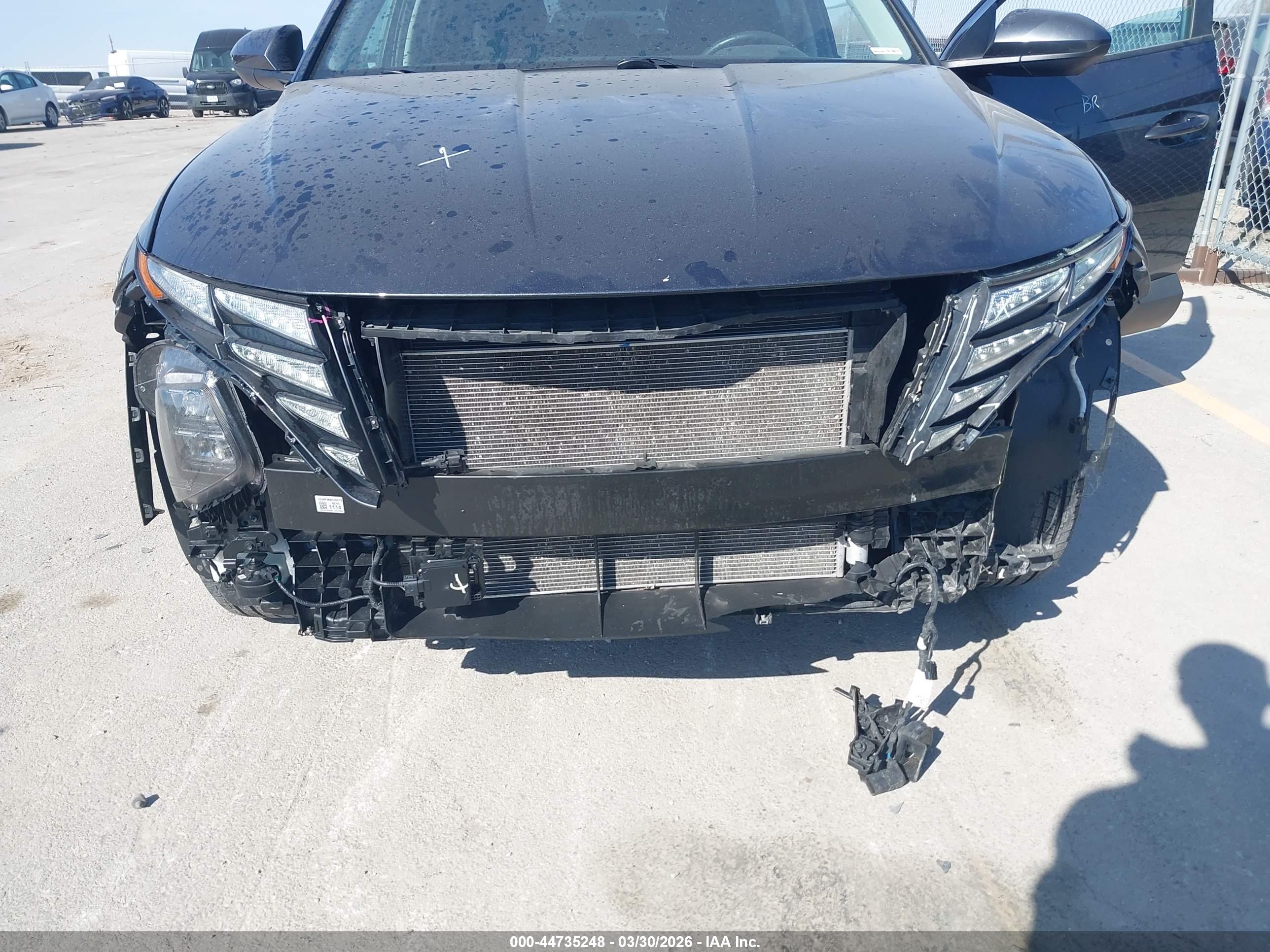 HYUNDAI TUCSON image 6