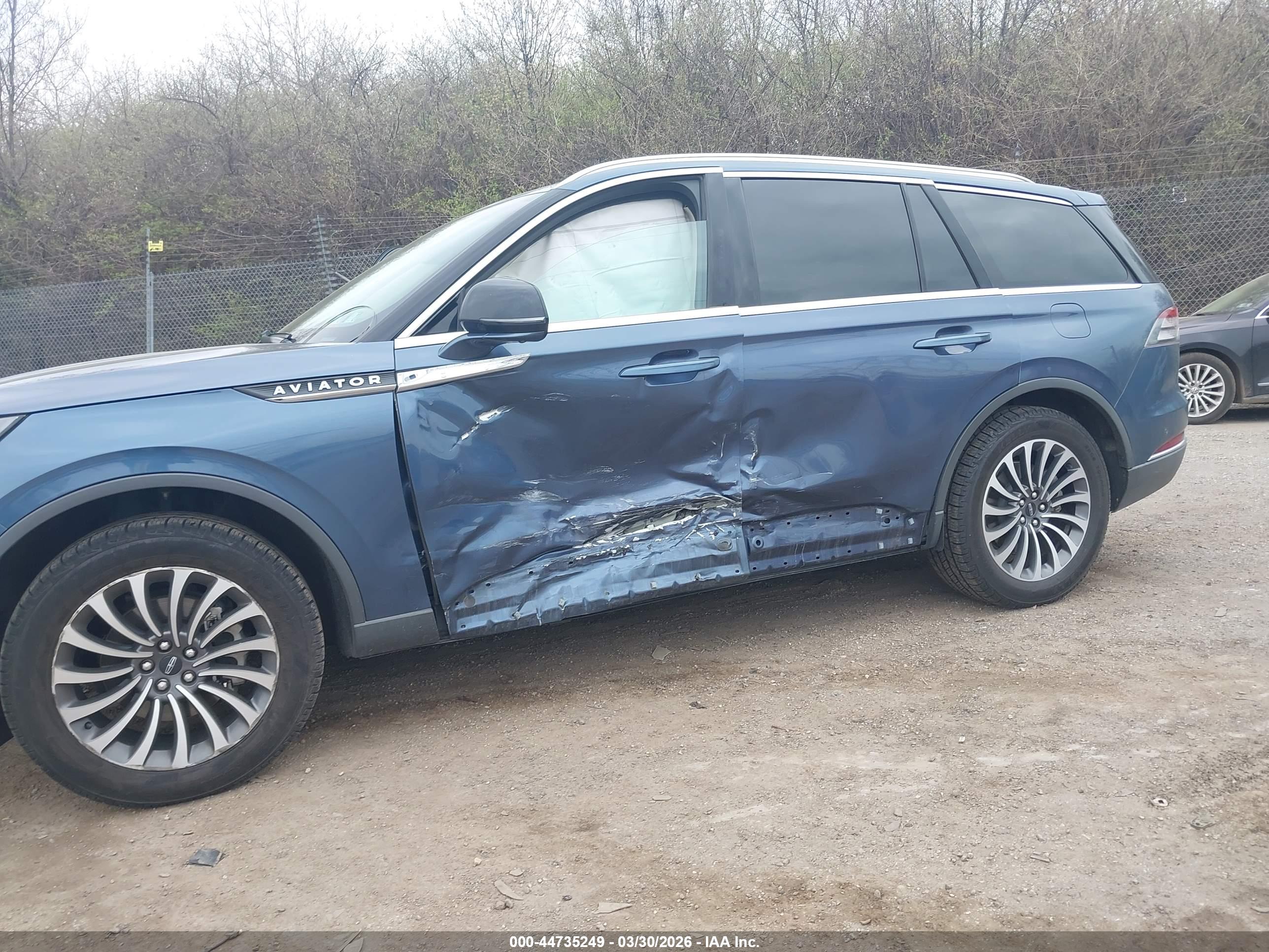 LINCOLN AVIATOR image 6