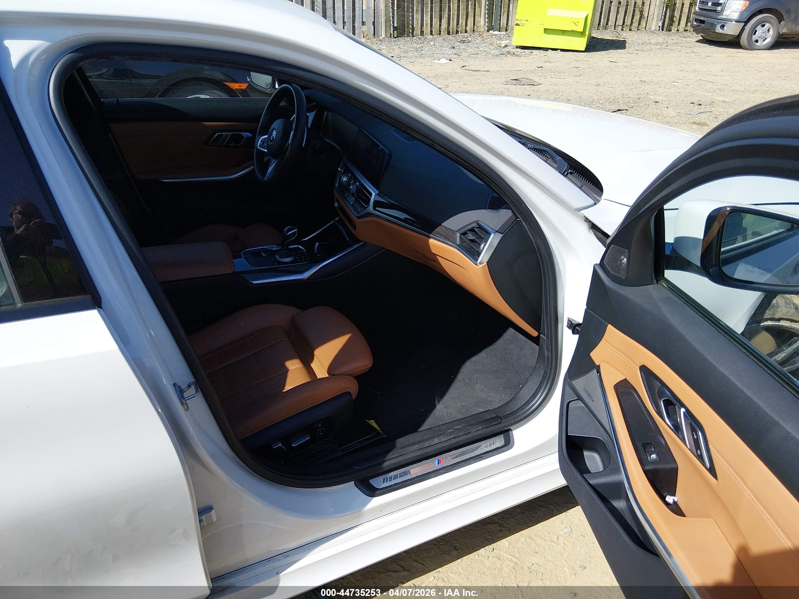 BMW 330I image 5