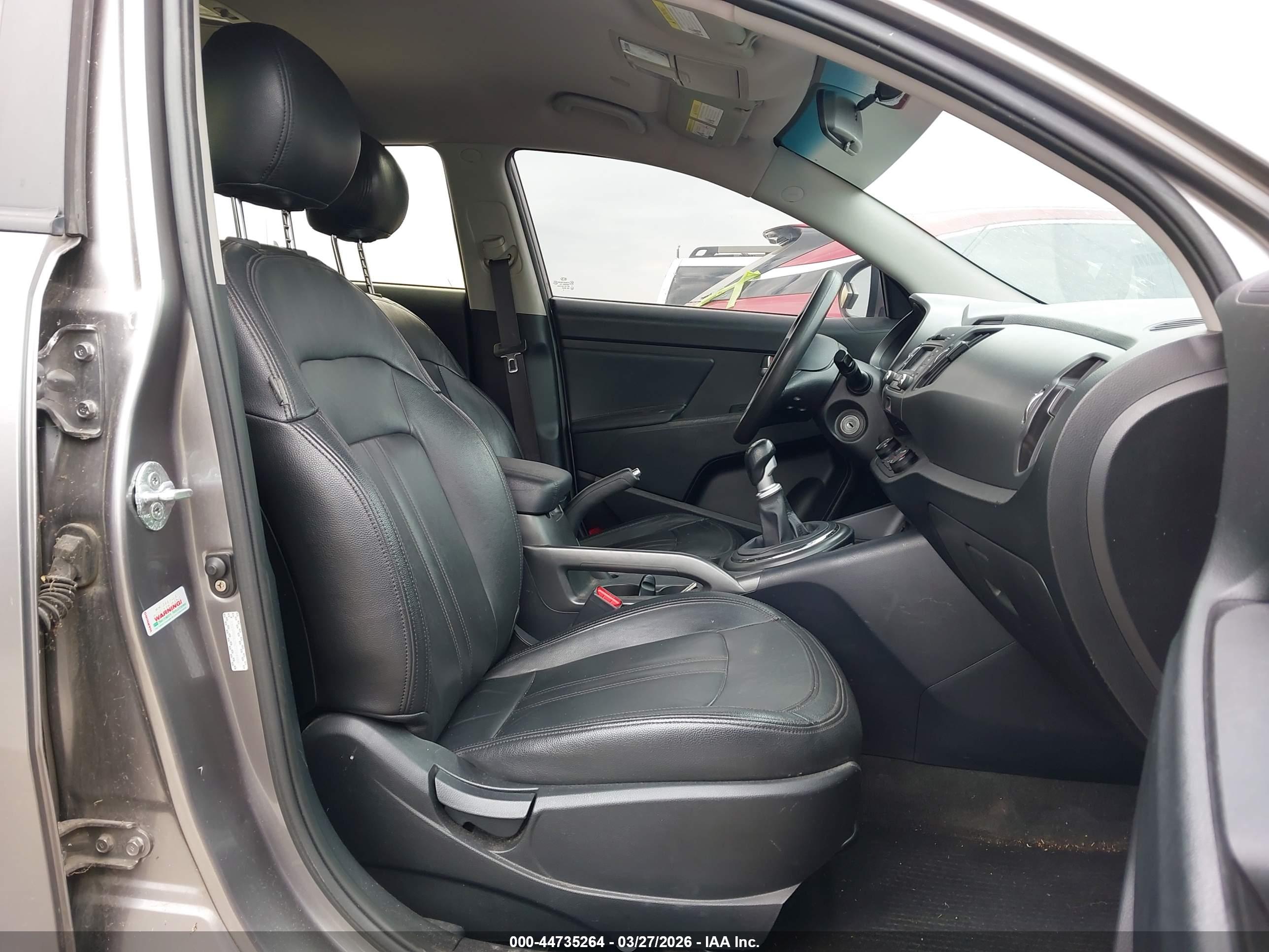 KIA SPORTAGE image 5