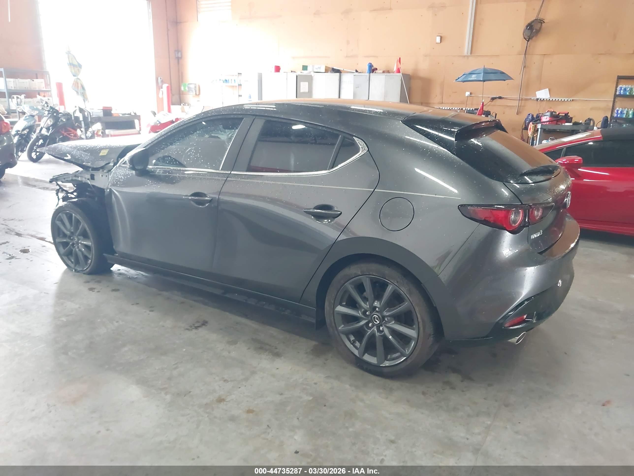MAZDA MAZDA3 image 3