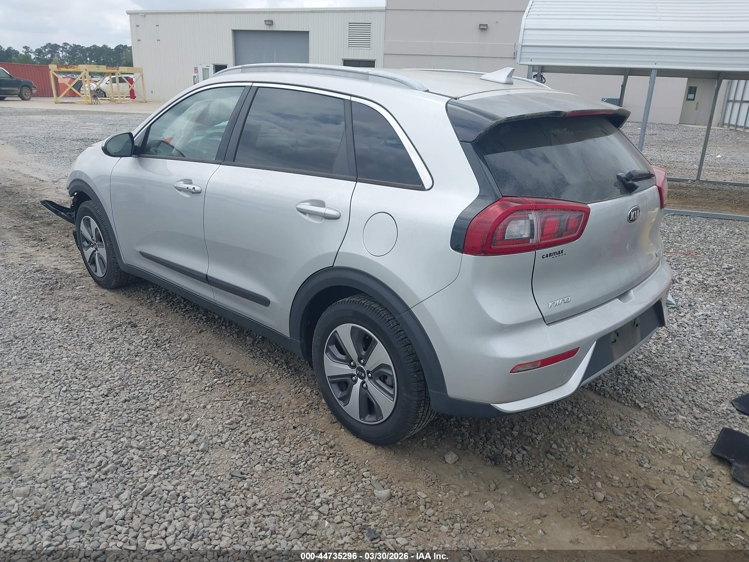 KIA NIRO image 3