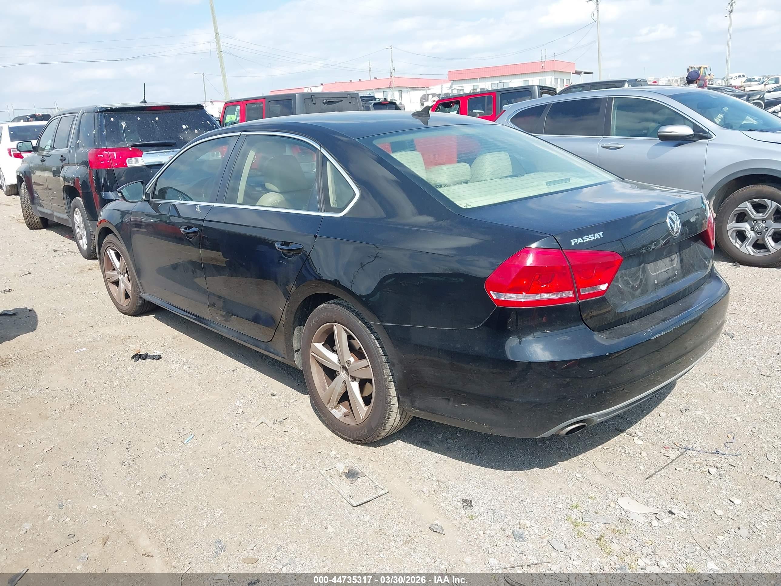 VOLKSWAGEN PASSAT image 3