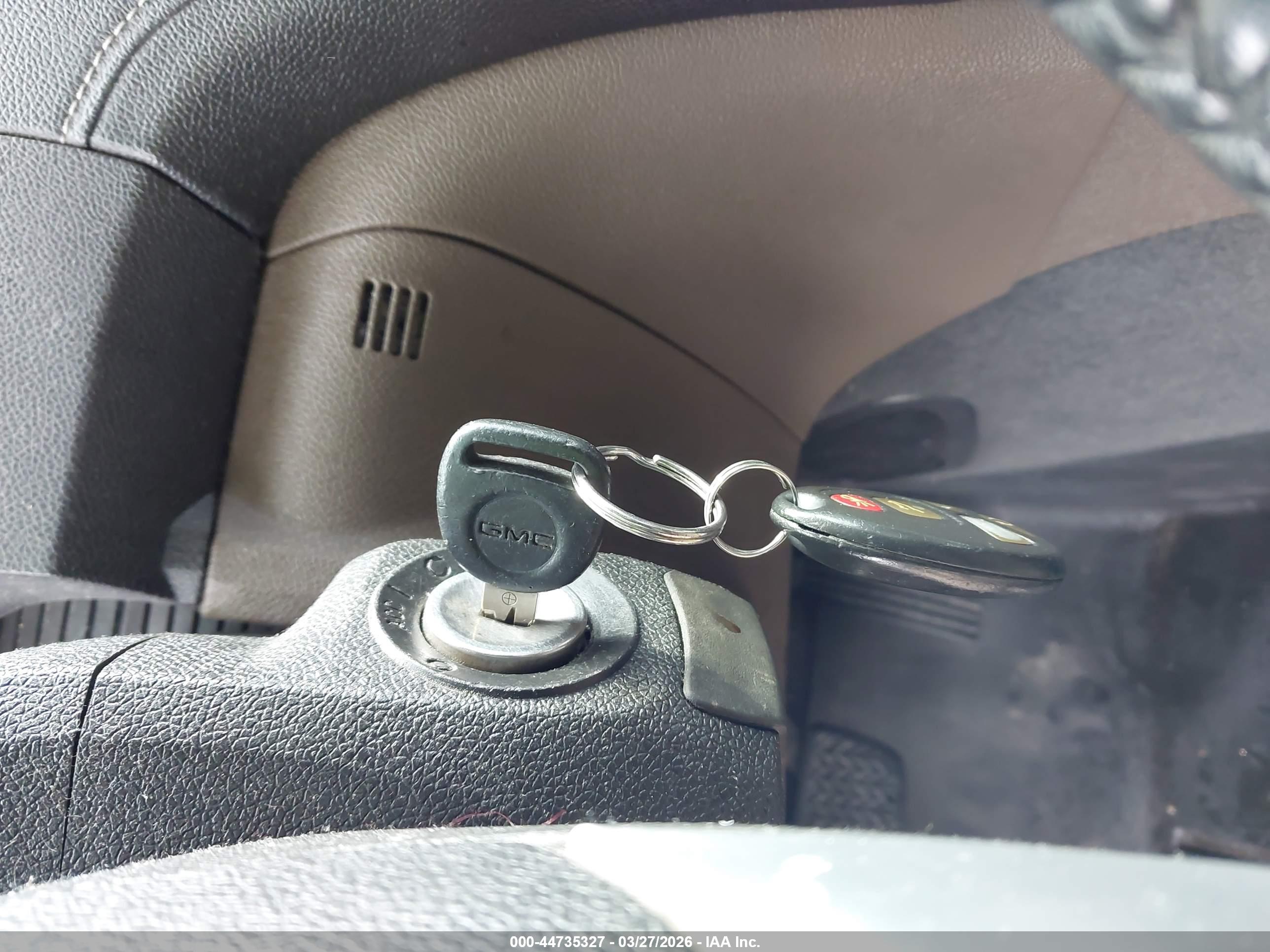 GMC ACADIA image 11