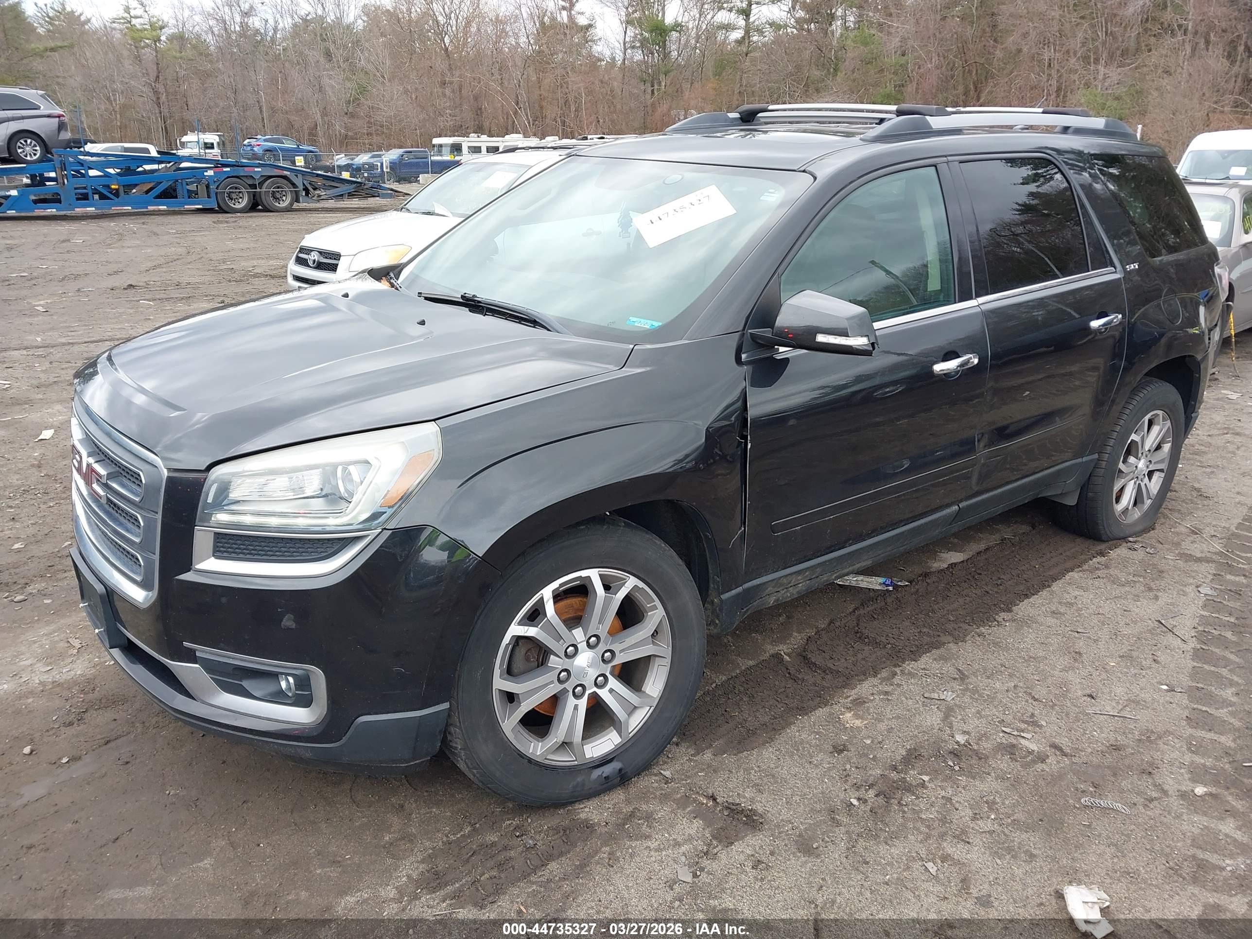 GMC ACADIA image 2