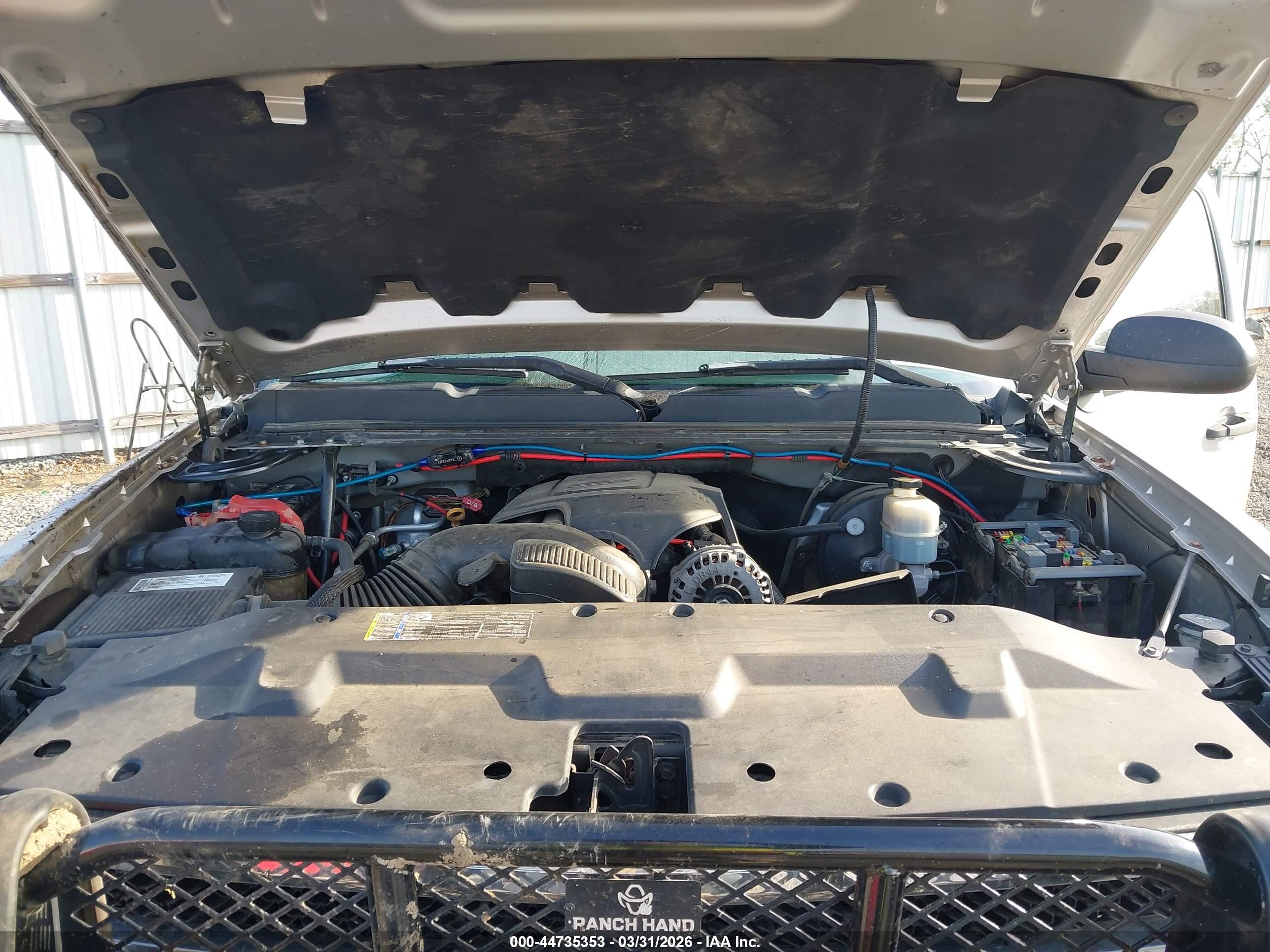 CHEVROLET SILVERADO image 10
