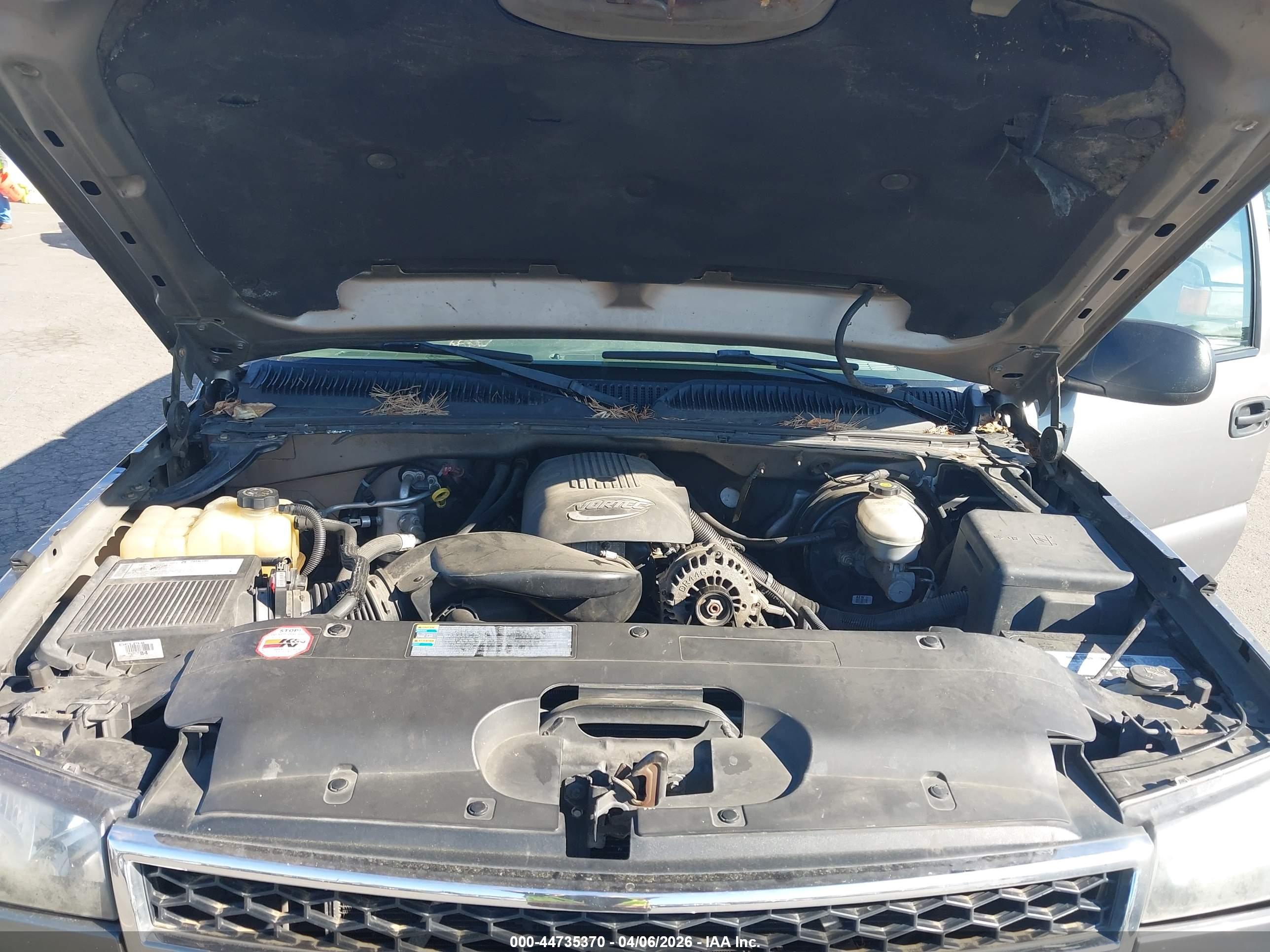 CHEVROLET SILVERADO image 10