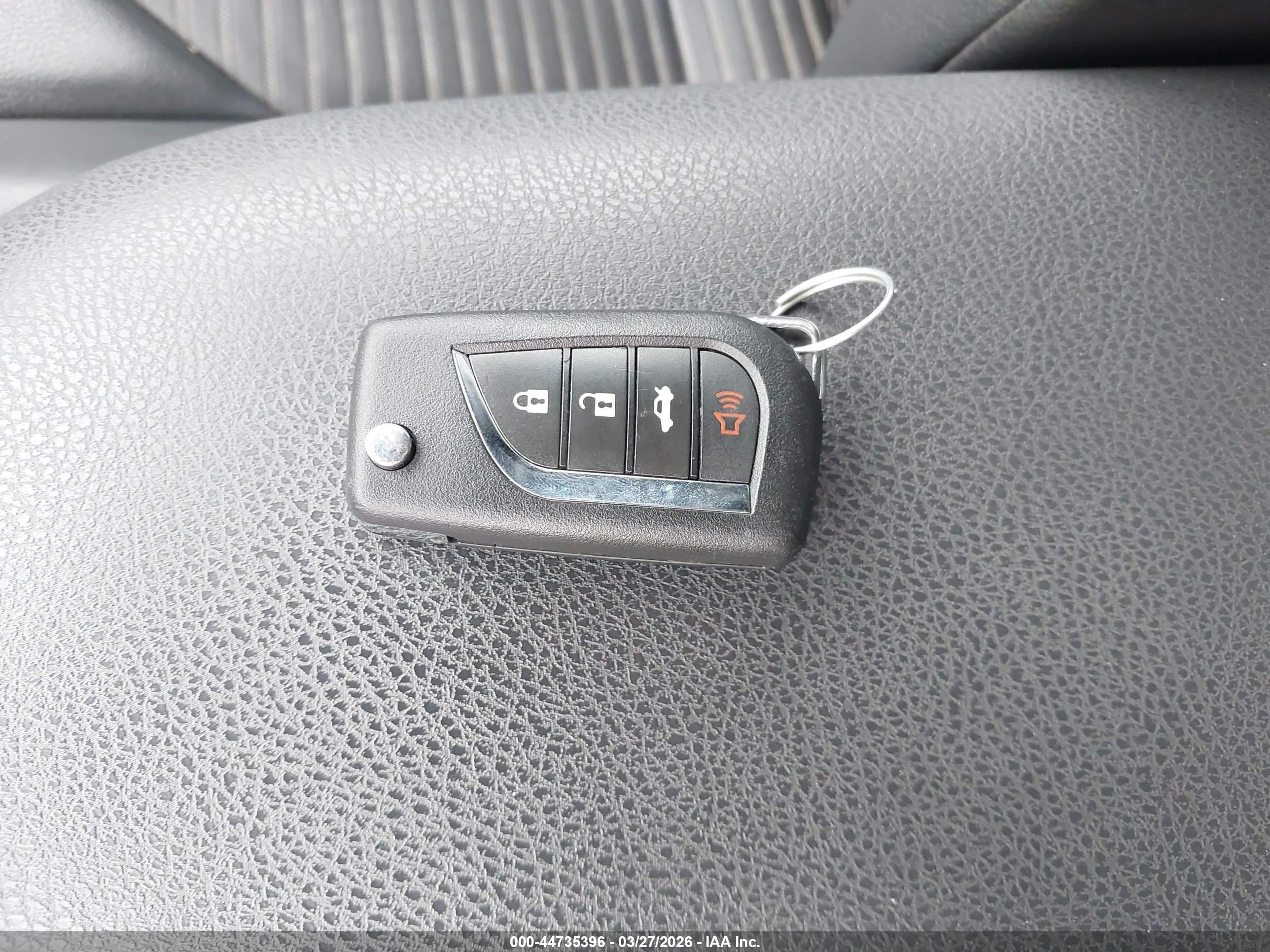 TOYOTA CAMRY image 11