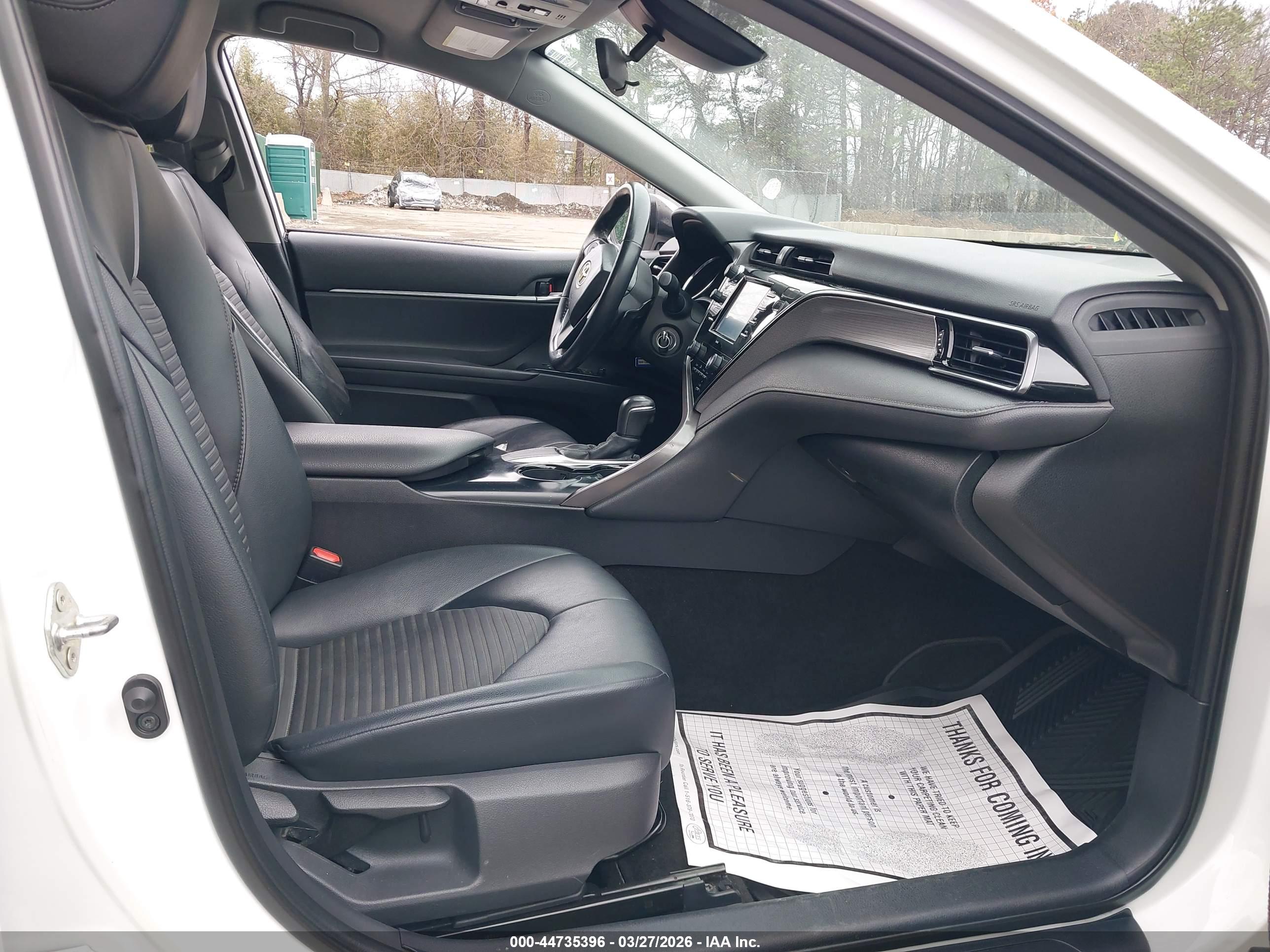 TOYOTA CAMRY image 5
