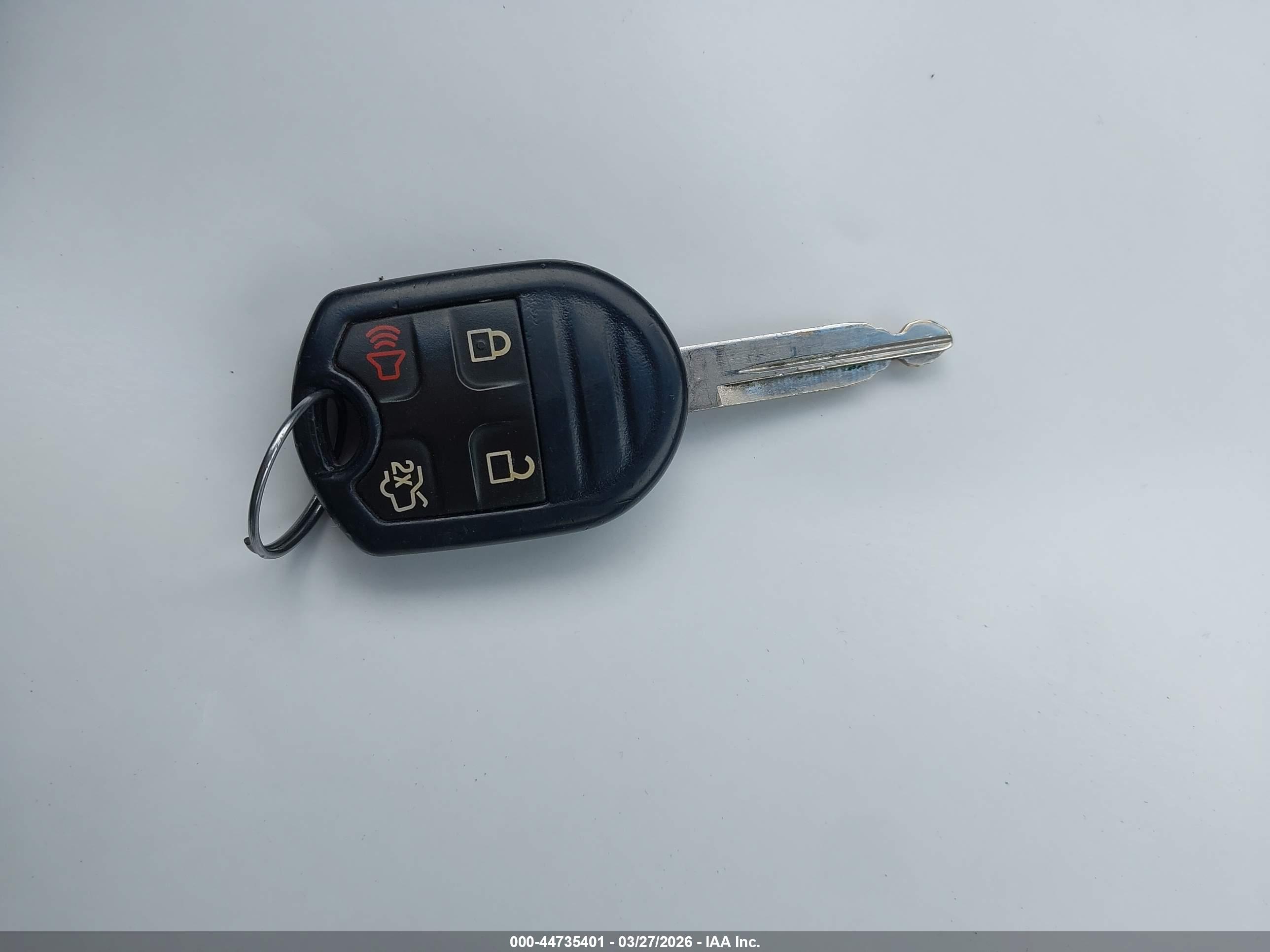 FORD FUSION image 11