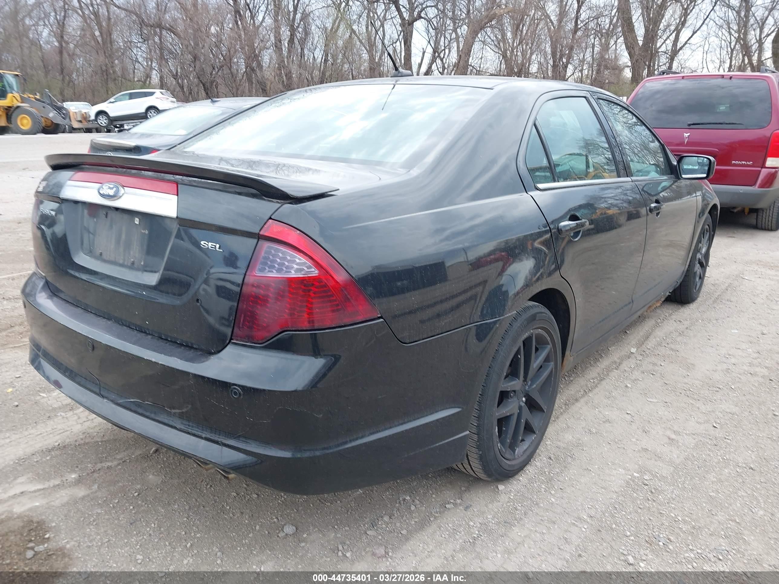 FORD FUSION image 4