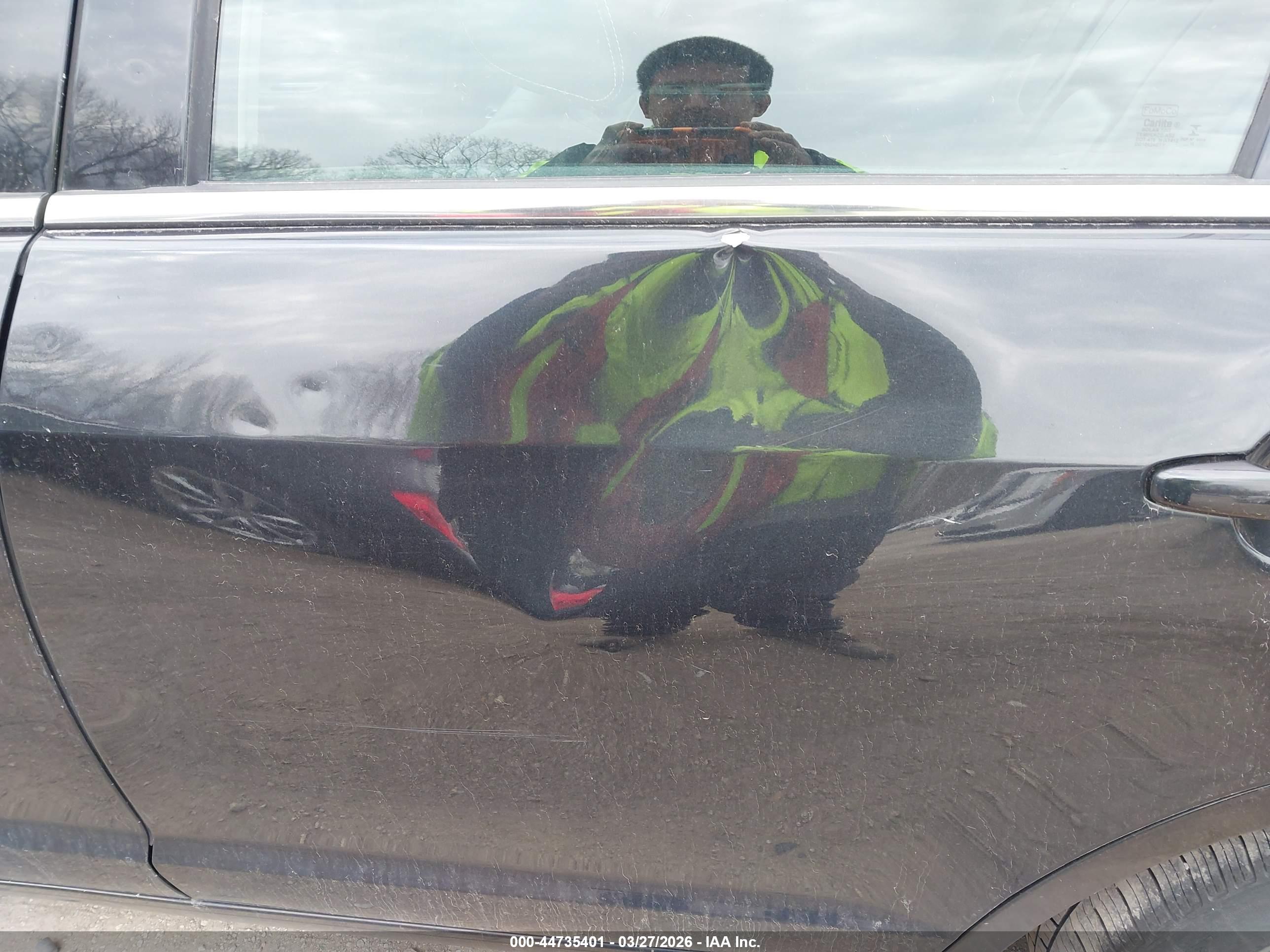 FORD FUSION image 6